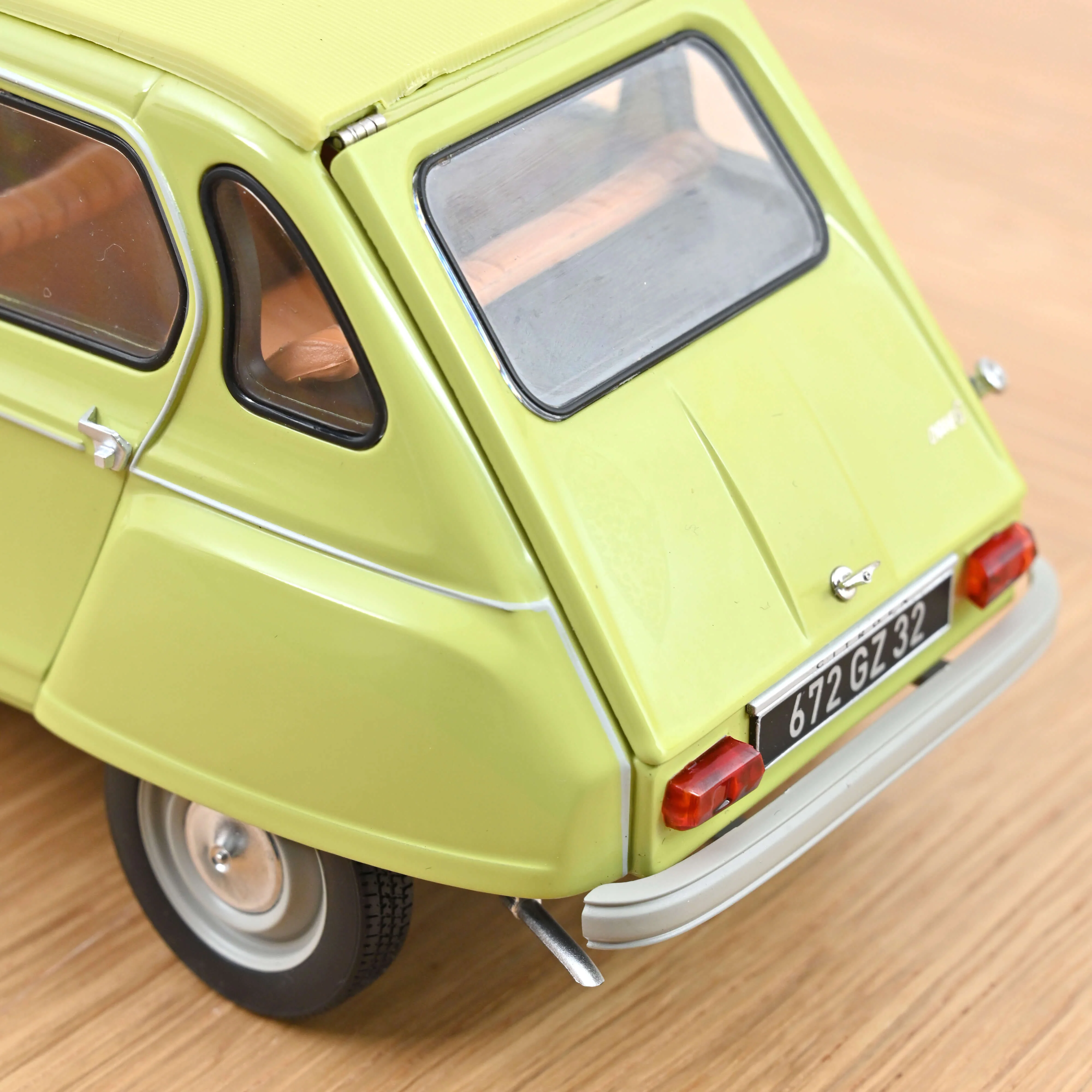Citroën Dyane 6 1970 Jaune Calabre 1/18 - 300pcs - Image 6