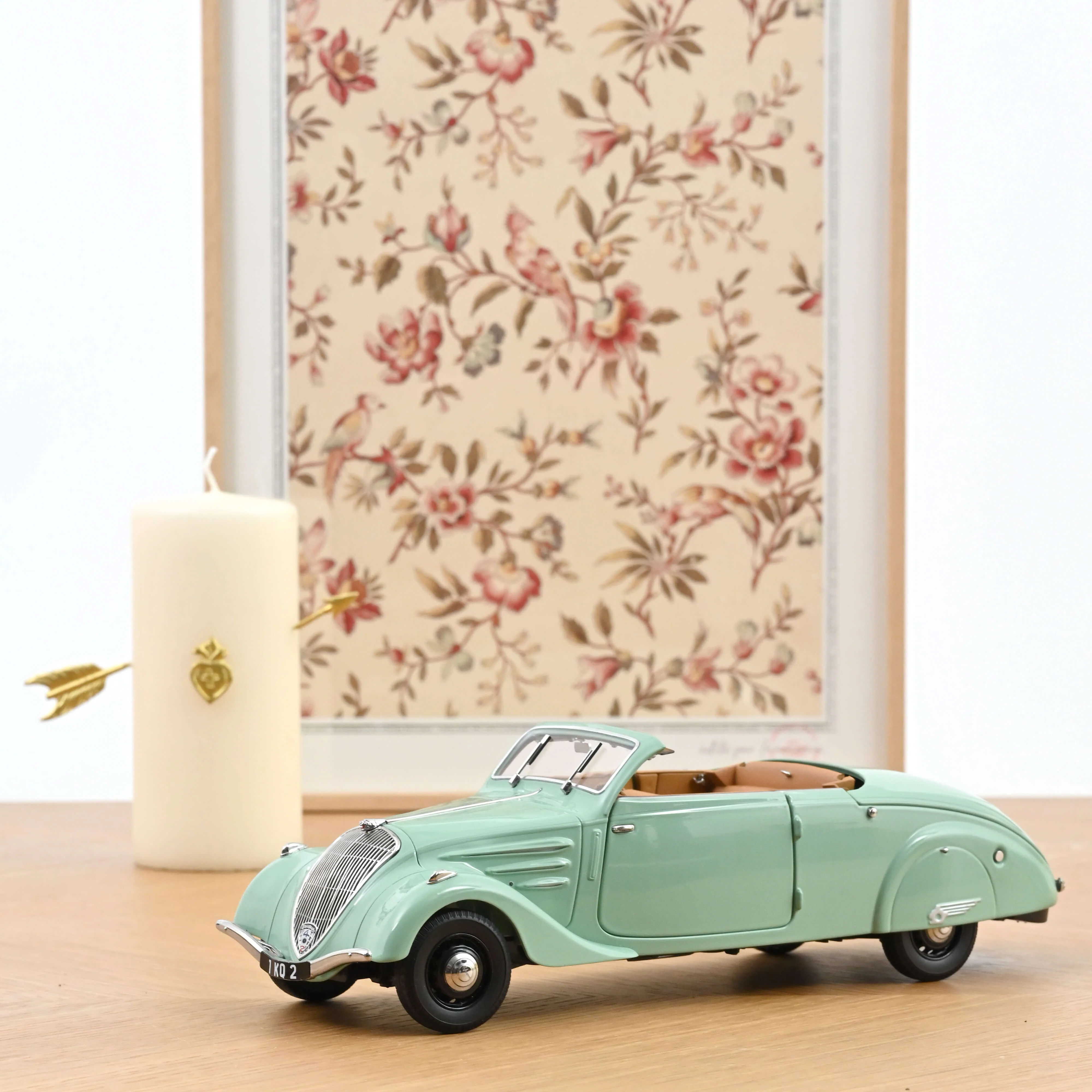 Peugeot 402 Eclipse 1937 Vert 1/18 - 200 pcs