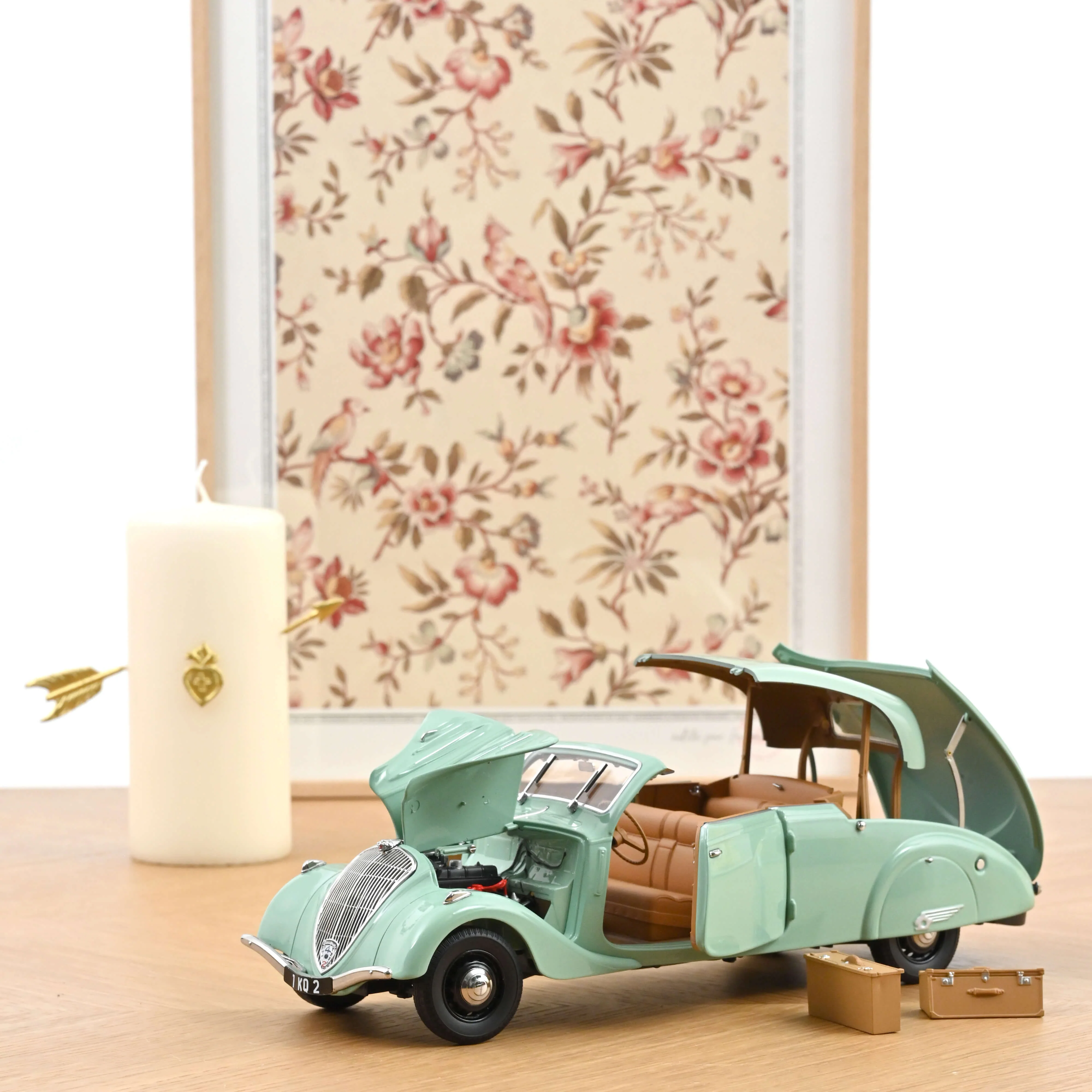 Peugeot 402 Eclipse 1937 Vert 1/18 - 200 pcs - Image 3