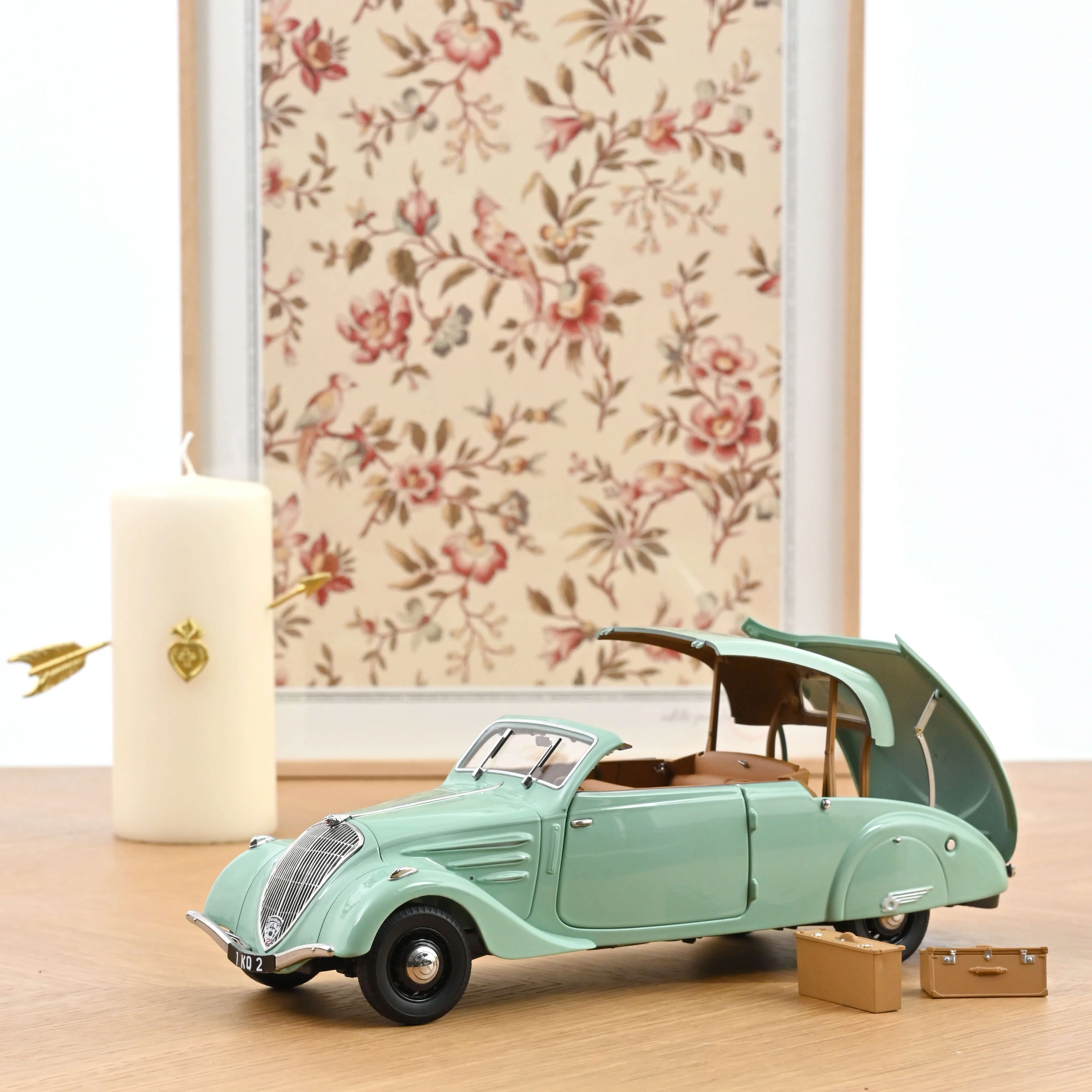 Peugeot 402 Eclipse 1937 Vert 1/18 - 200 pcs - Image 4