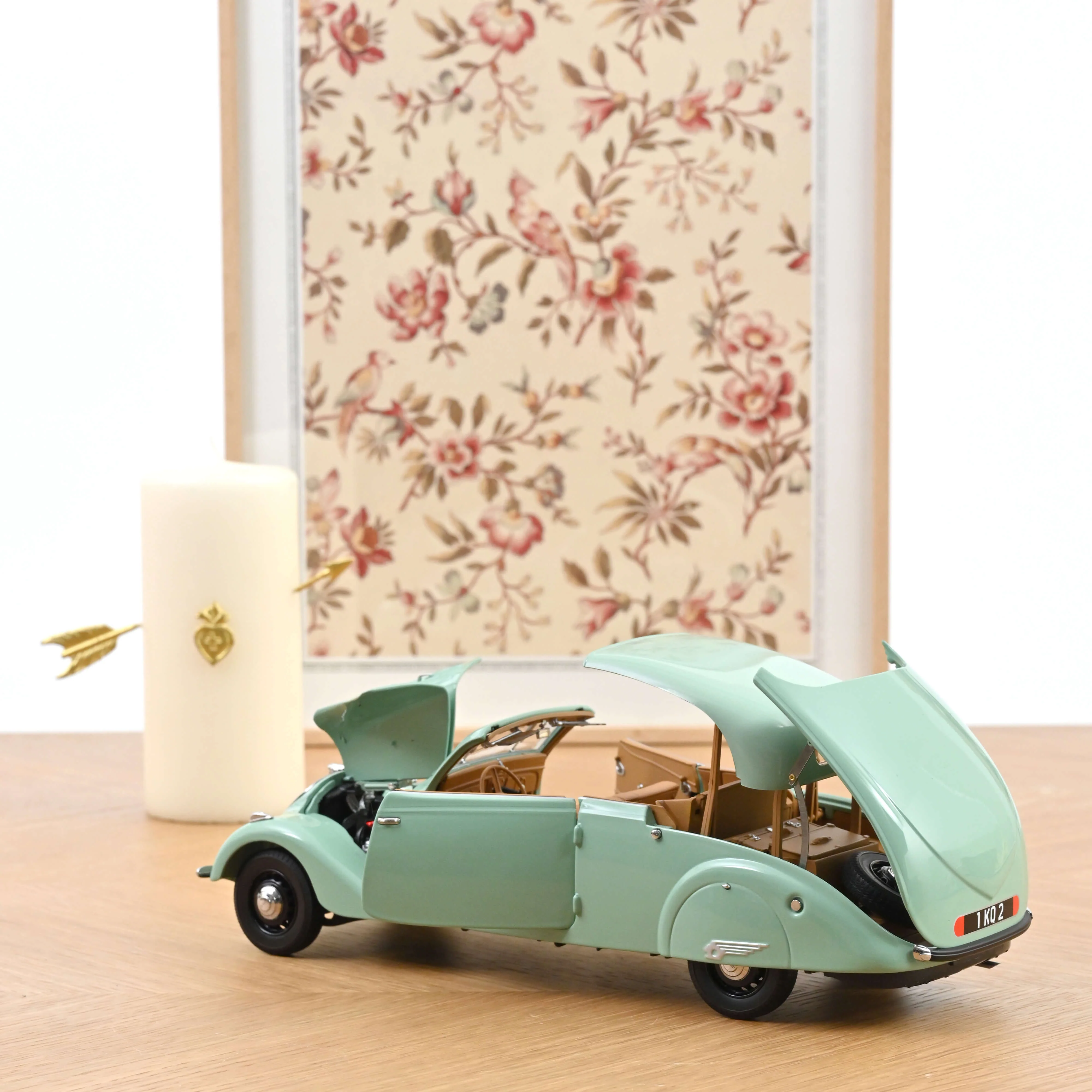 Peugeot 402 Eclipse 1937 Vert 1/18 - 200 pcs - Image 7