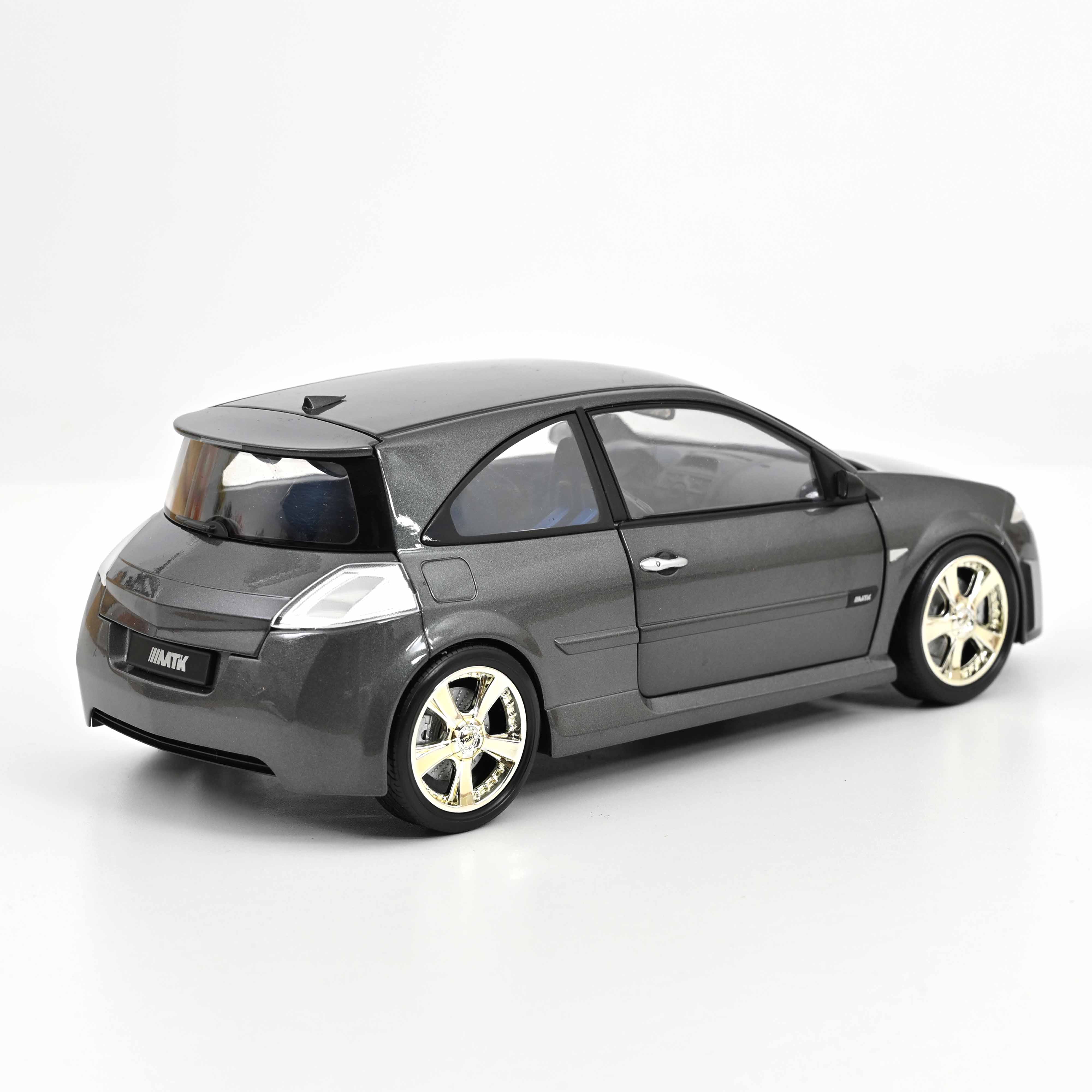 Renault Mégane MTK 2004 Gris Hologramme 1/18 - Image 5