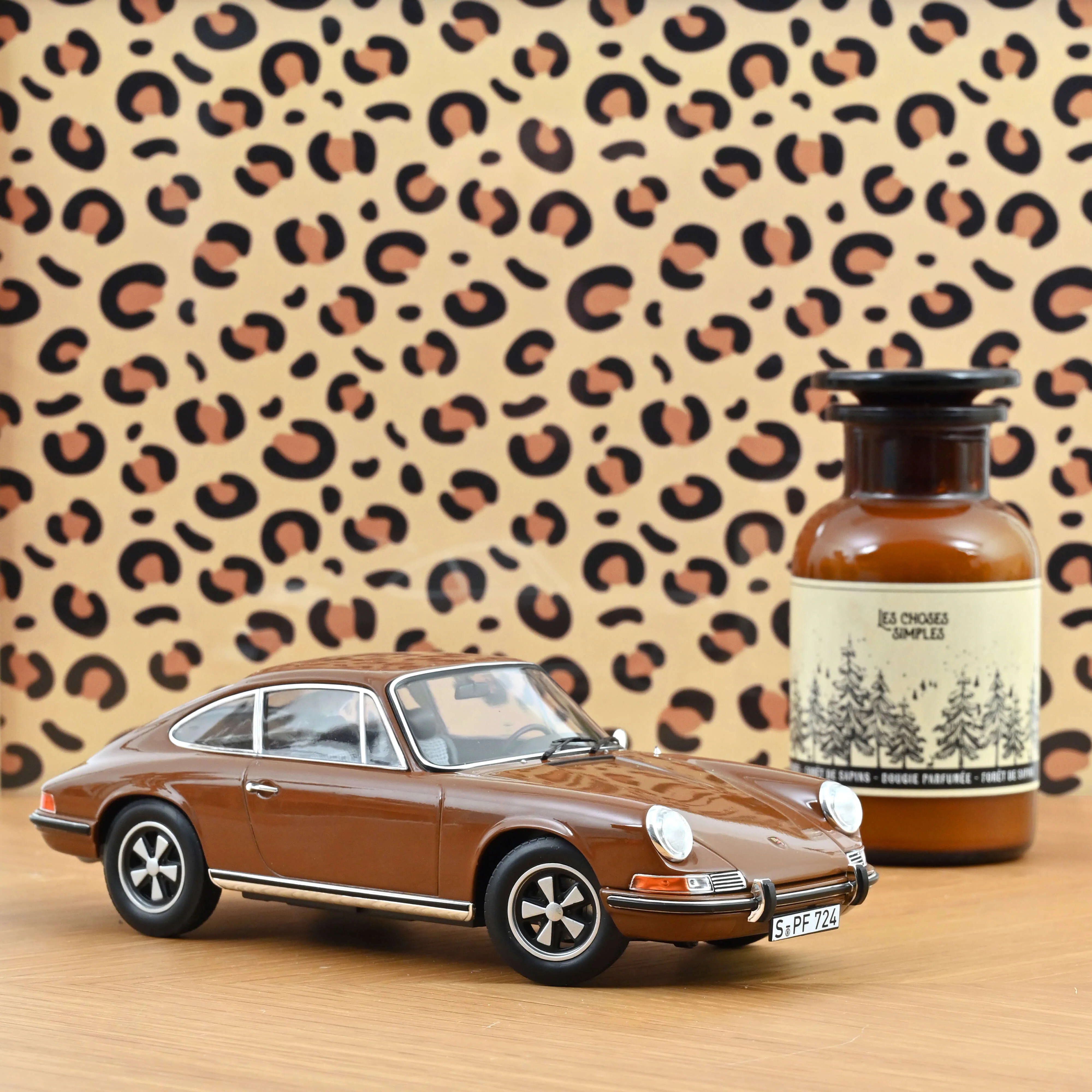 Porsche 911 T 1969 Brun Sépia 1/18 - 400pcs