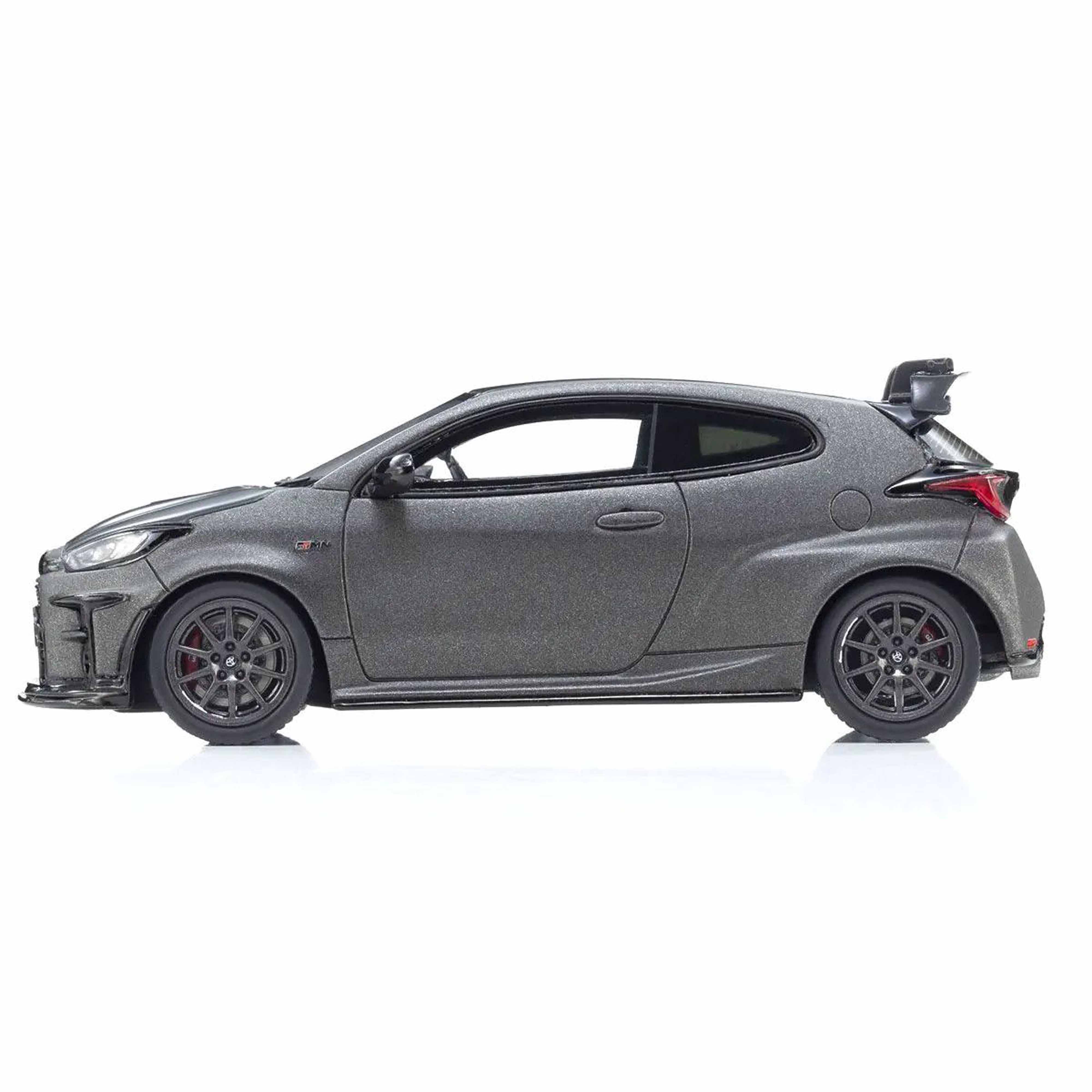 Toyota GRMN Yaris Circuit Package Gris 1/43 - Image 2