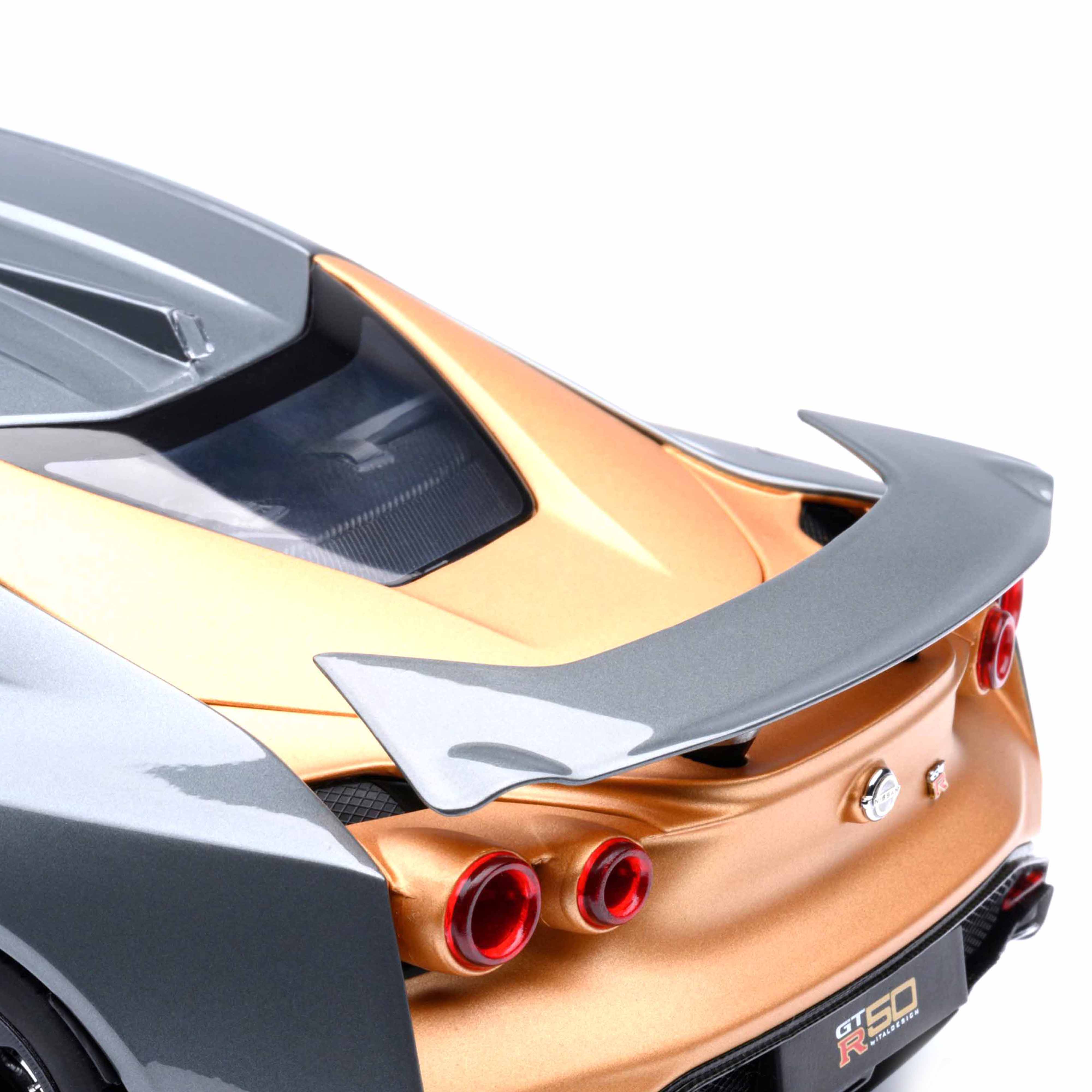 Nissan GT-R50 d'Italdesign Liquid Kinetic Argent/Sigma Or 1/18 - Image 13