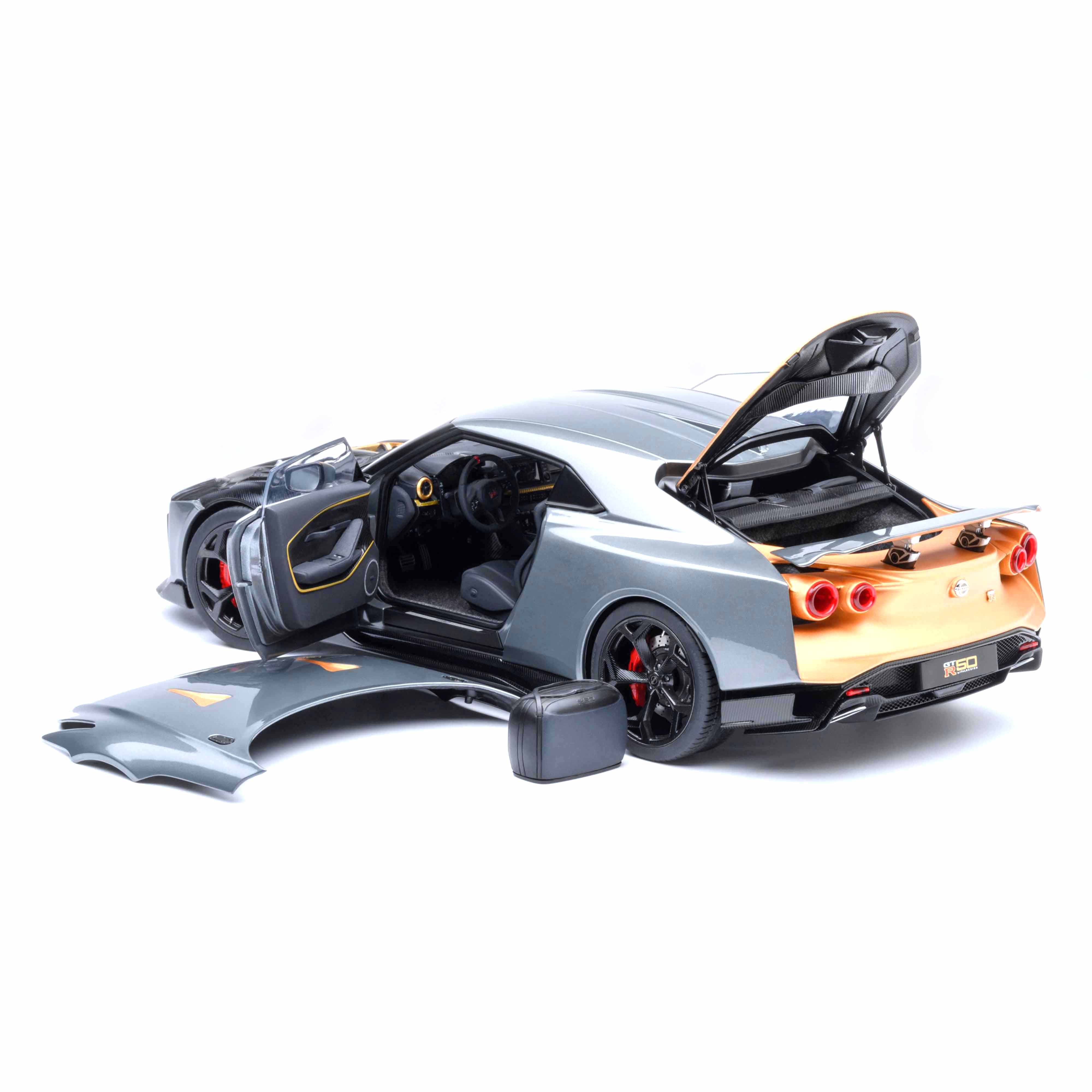 Nissan GT-R50 d'Italdesign Liquid Kinetic Argent/Sigma Or 1/18 - Image 19