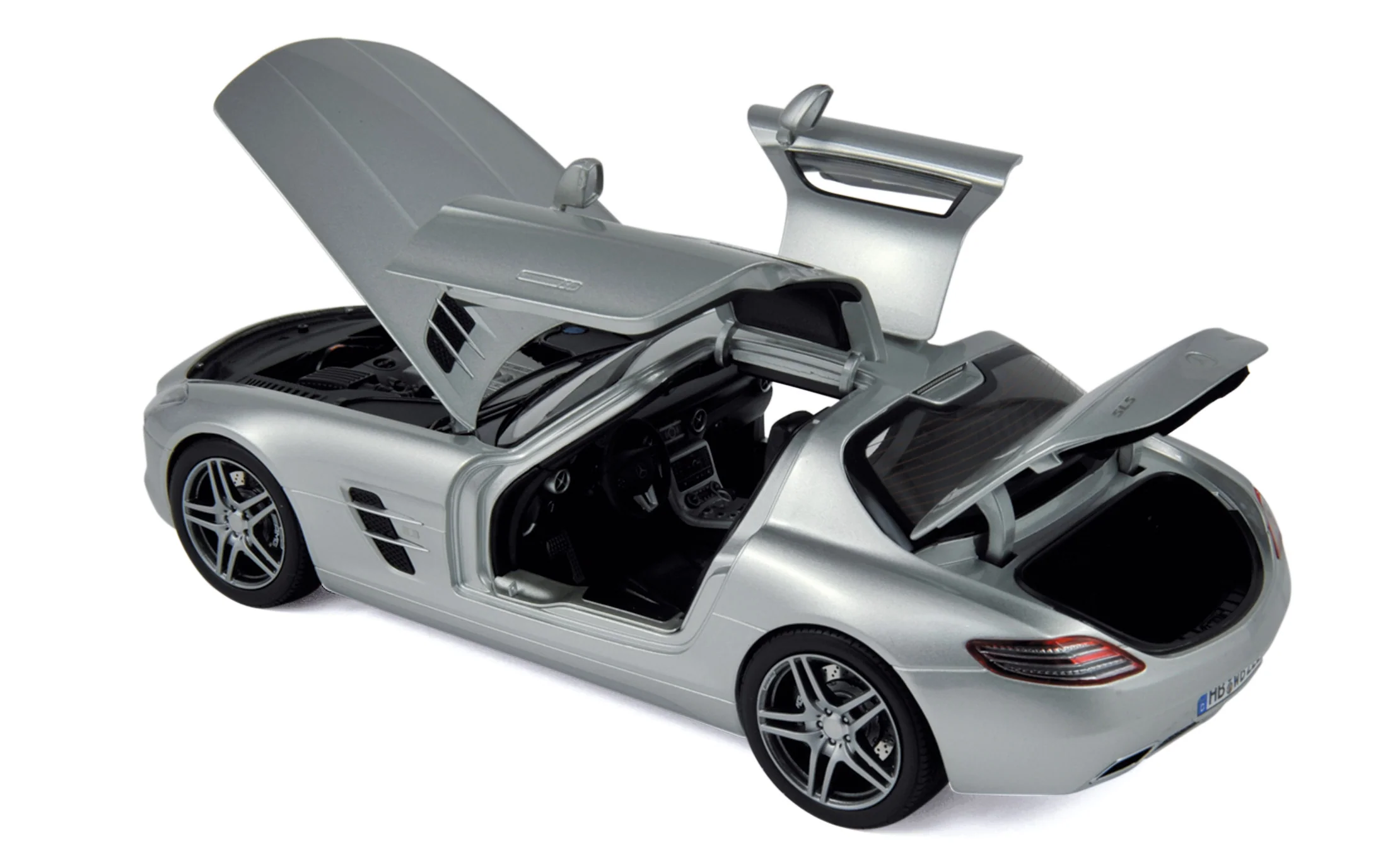Mercedes-Benz SLS AMG Coupe 2010 Gris métallisé 1/18 - Image 2