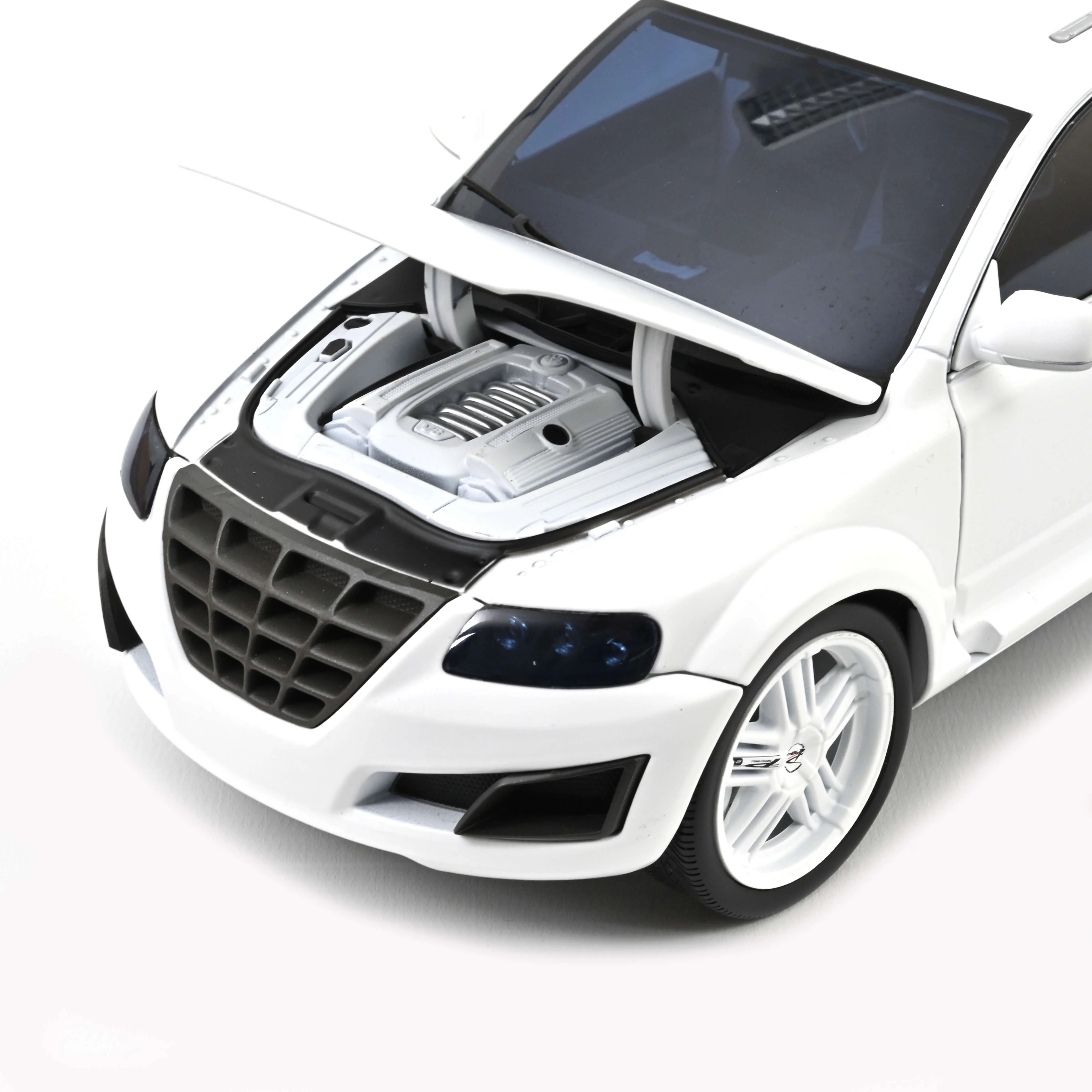 VW P24 by Parotech 2008 Blanc mat 1/18 - Image 6