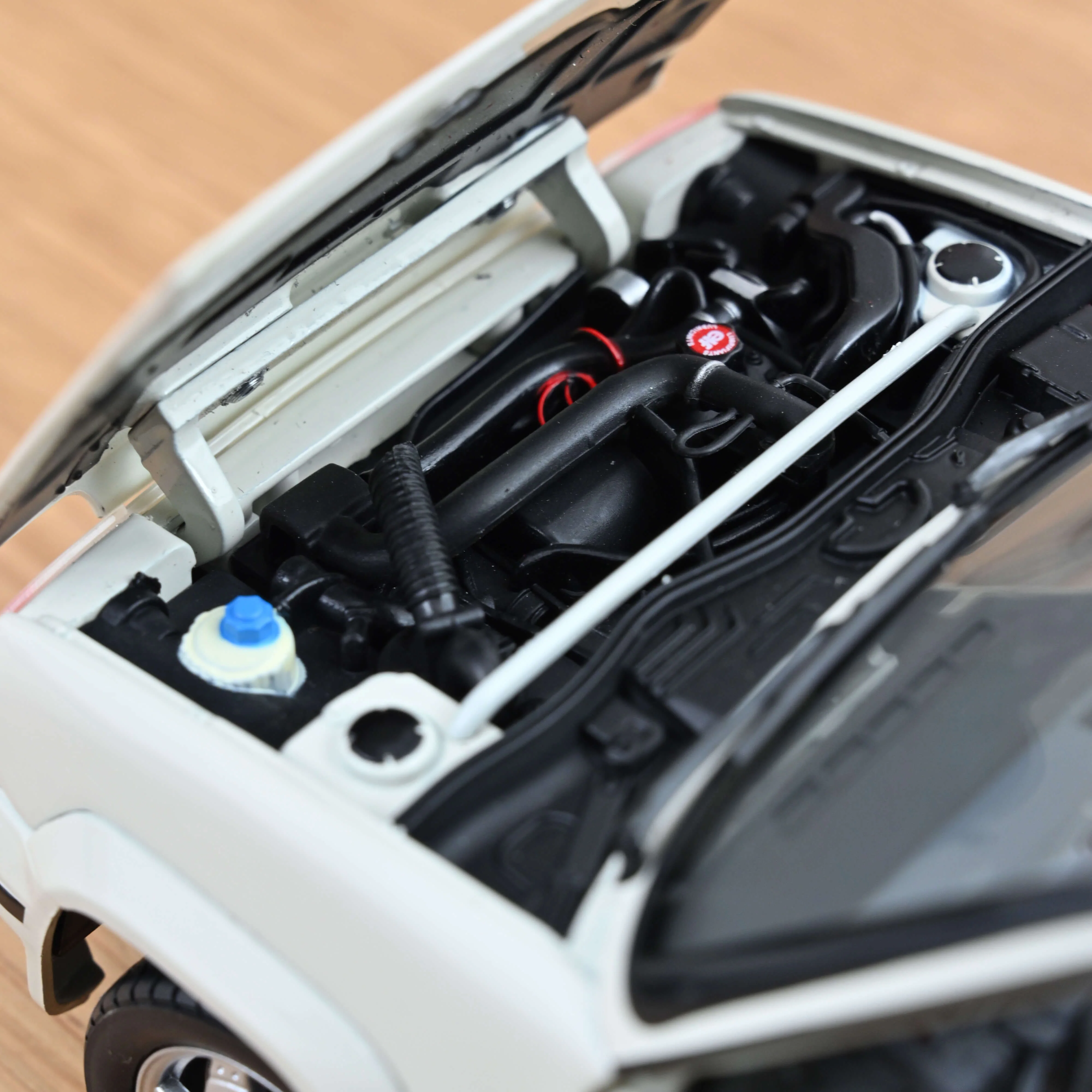 Renault Supercinq GT Turbo Ph II 1989 Panda Blanc 1/18 - Image 4