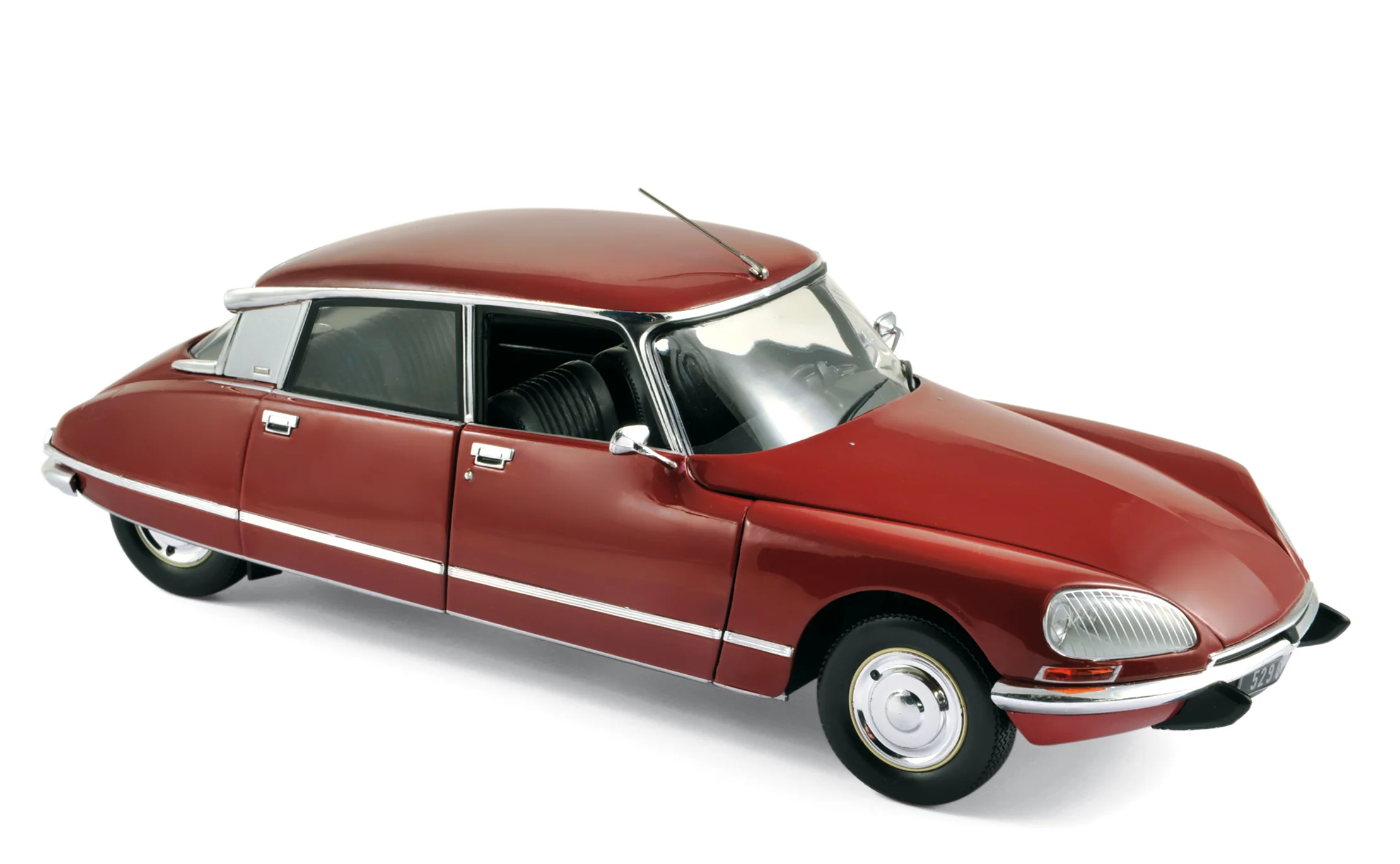 Citroën DS 23 Pallas 1973 Rouge Massena 1/18