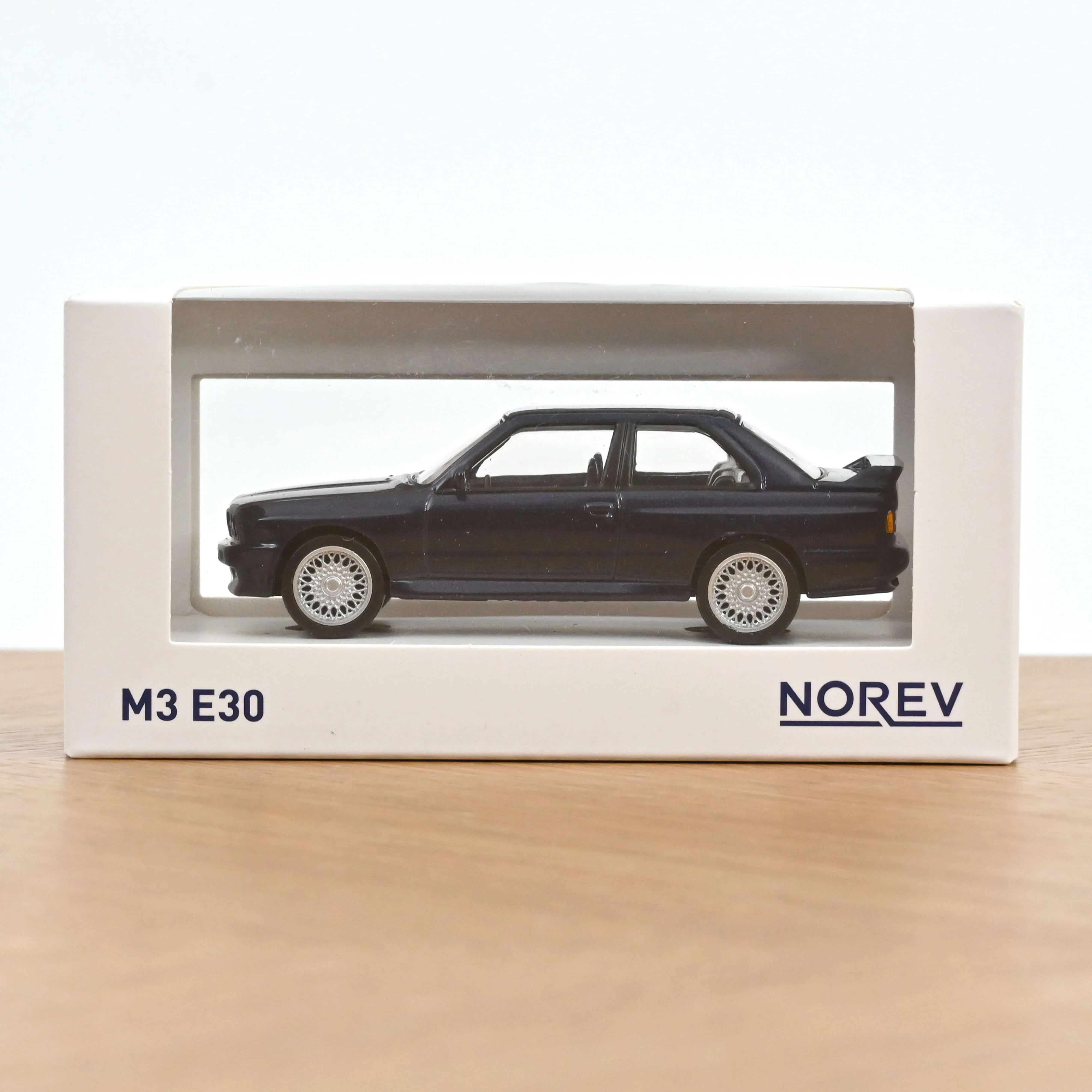 BMW M3 E30 1986 Noir Jet-car 1/43 - Image 2