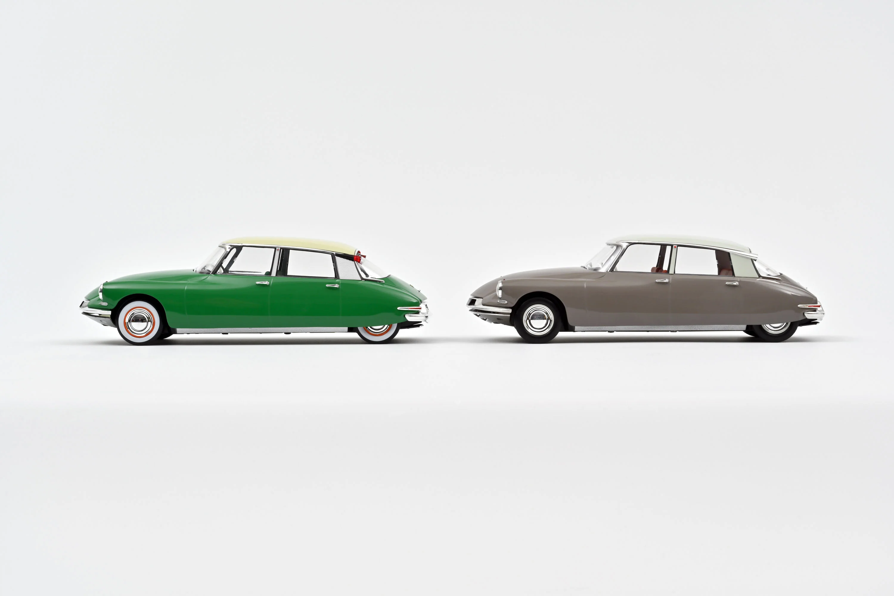 Citroën DS 19 1959 Brun et Blanc Carrare 1/18 - Image 3