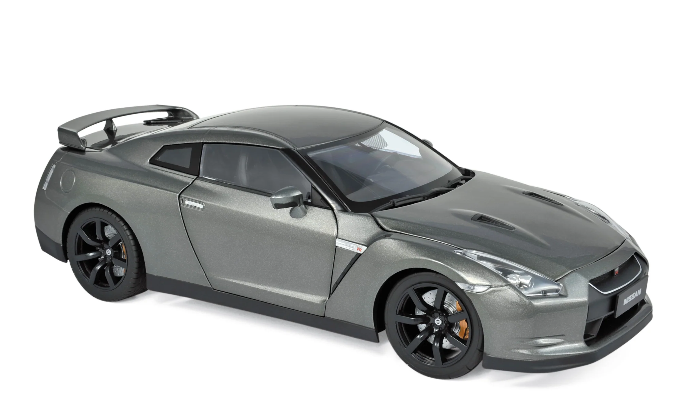 Nissan GTR R-35 2008 Gris foncé métallisé 1/18