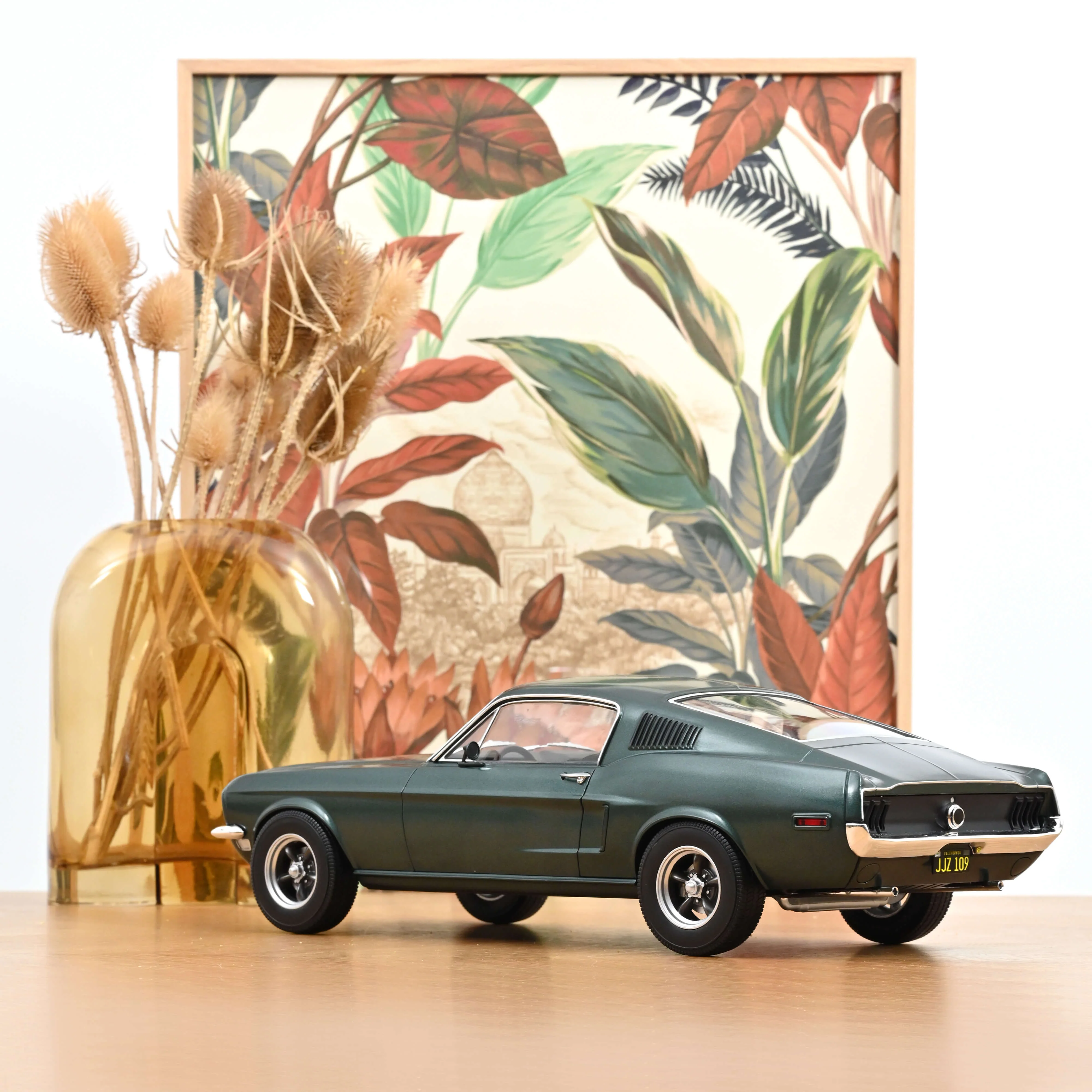 Ford Mustang Fastback 1968 Vert Satin métallisé 1/12 - Image 2