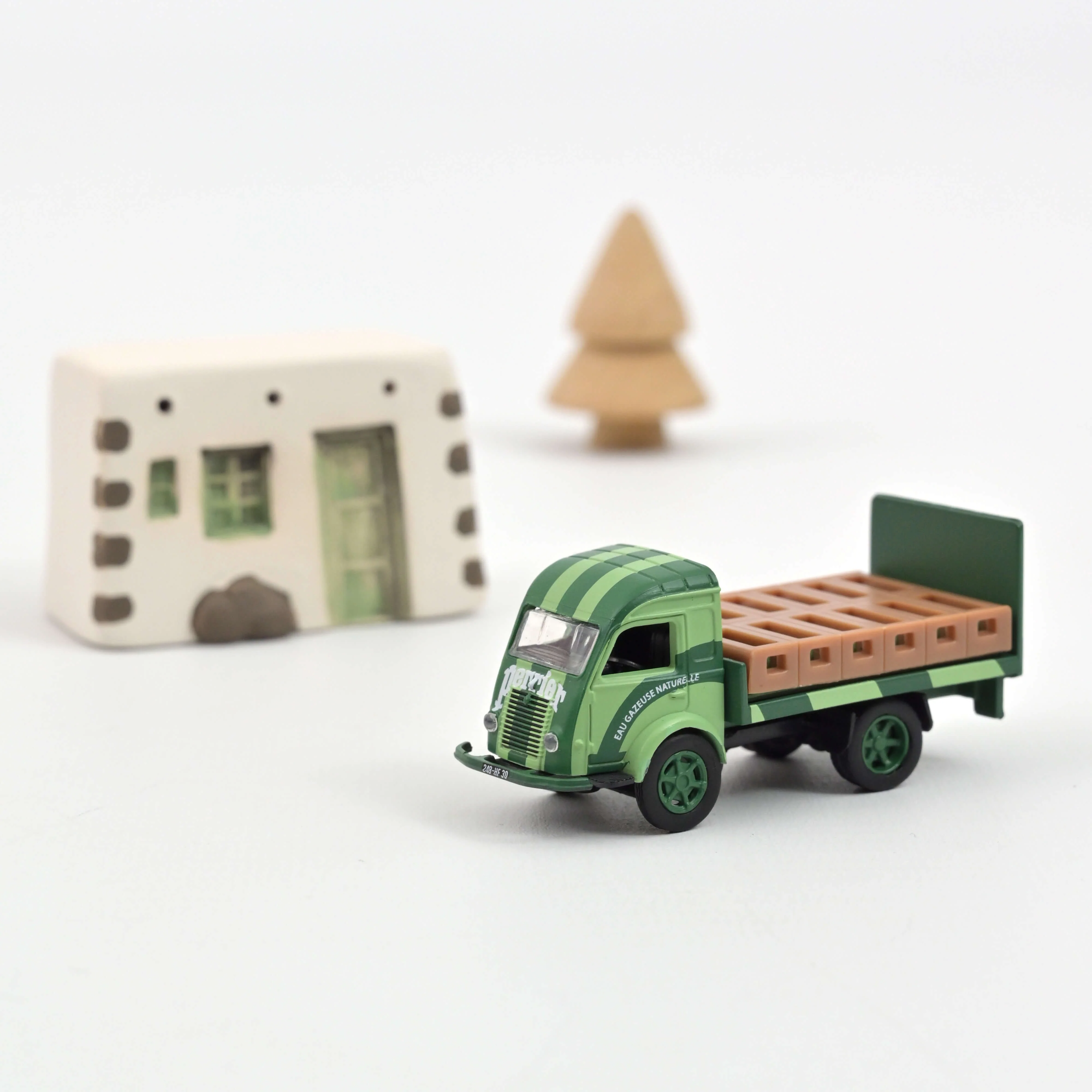 Renault Galion 1963 Perrier 1/87