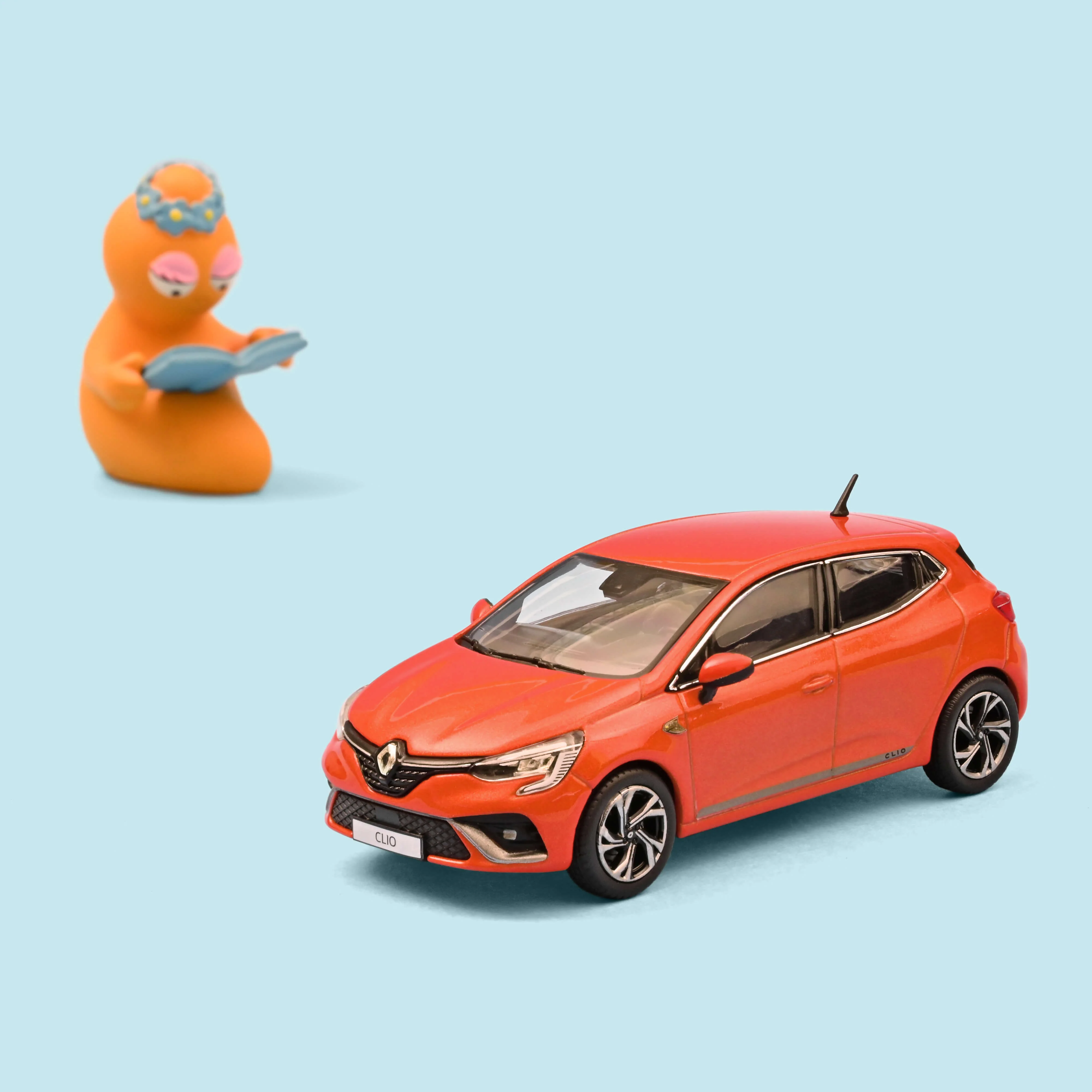 Renault Clio R.S. Line 2019 Orange Valencia 1/43 - Image 2