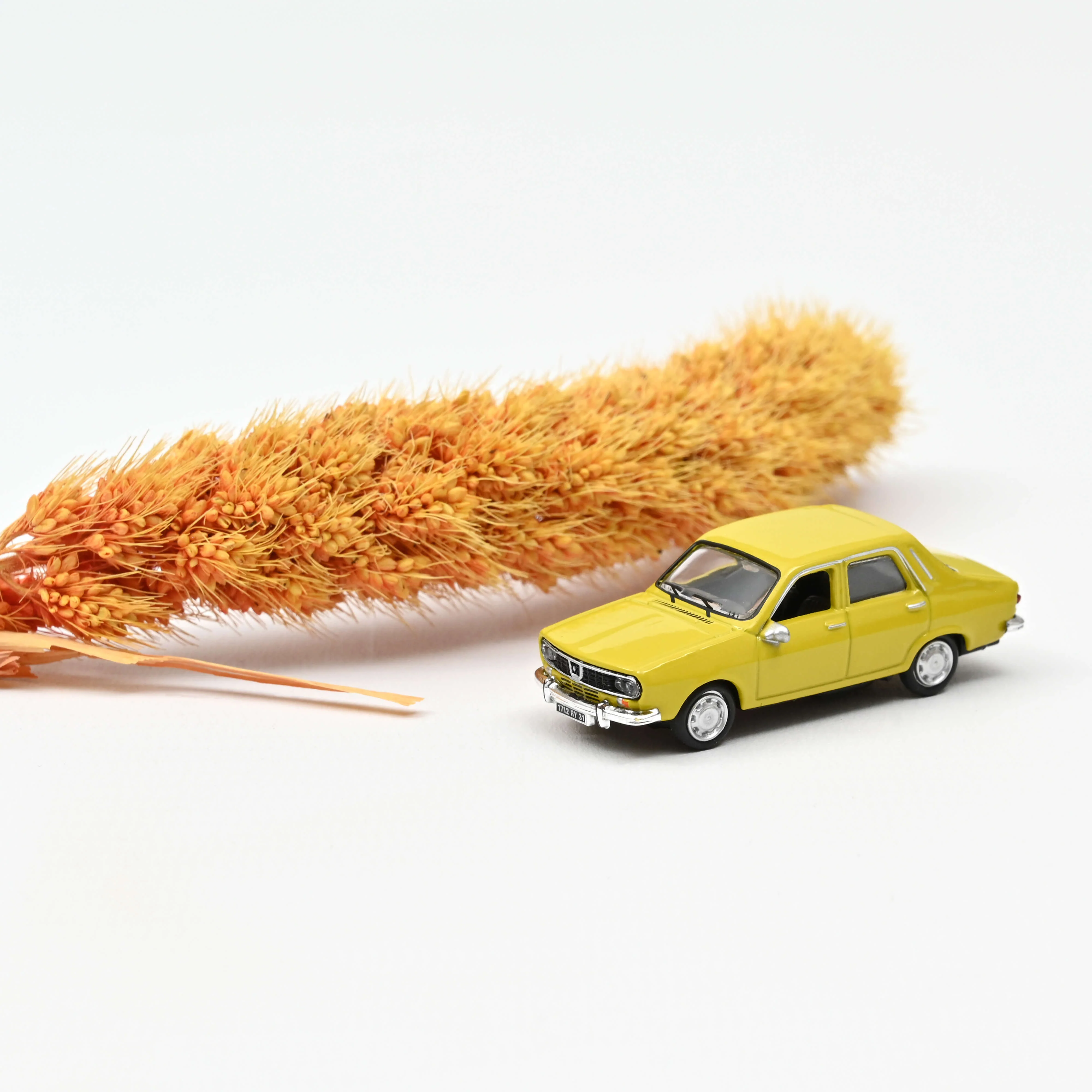 Renault 12 1974 Jaune citron 1/87