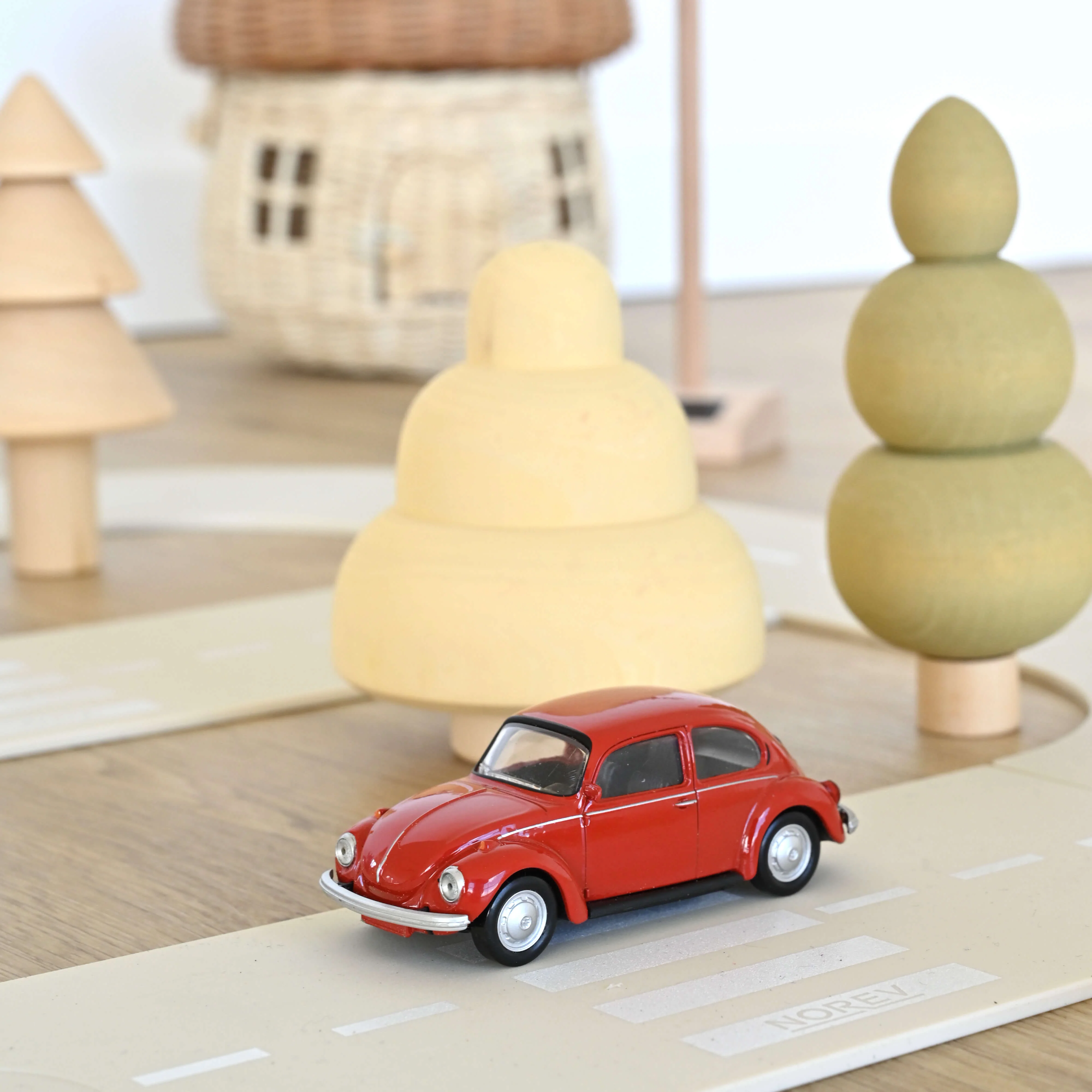 VW Coccinelle 1303 1973 Rouge Kasan Jet-car 1/43