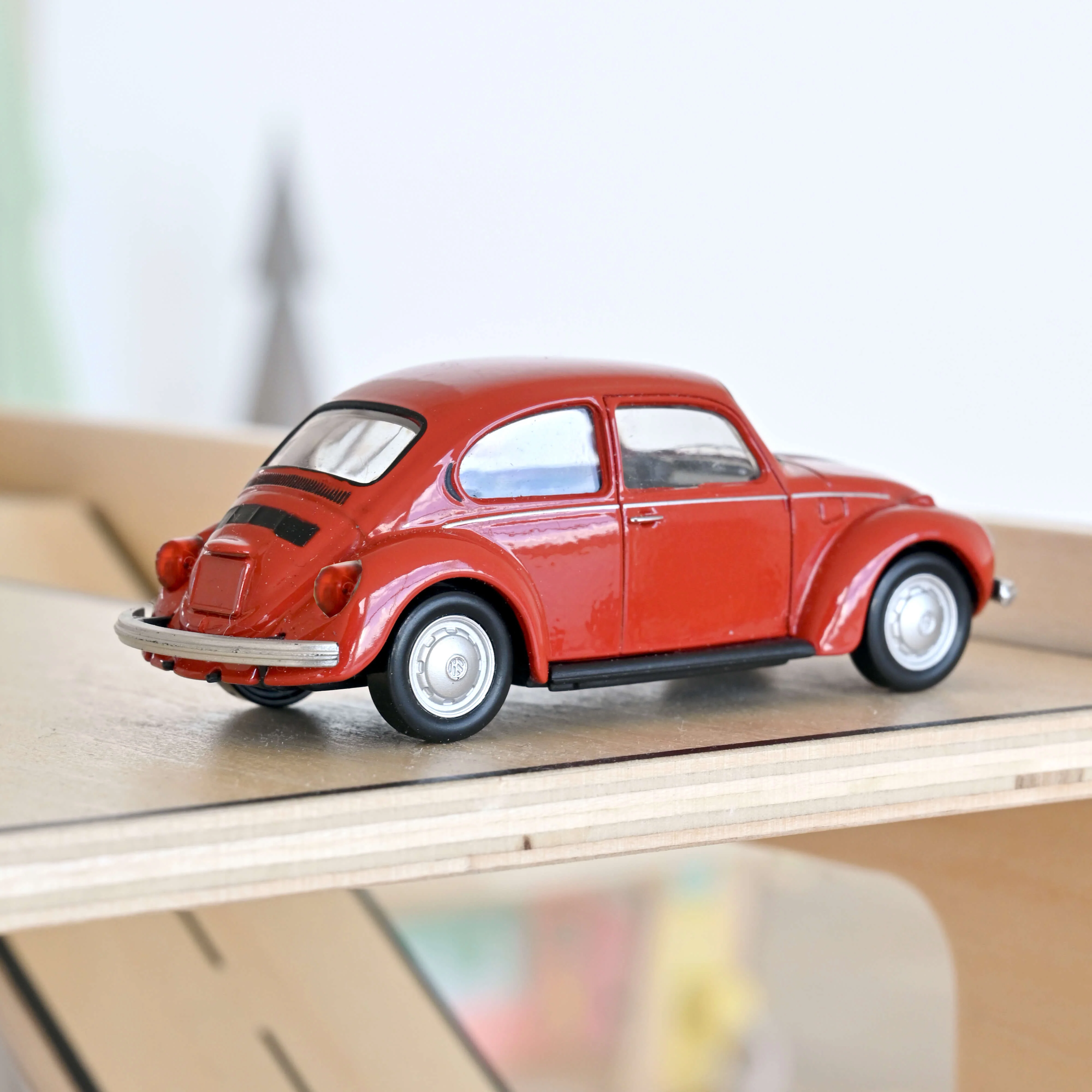 VW Coccinelle 1303 1973 Rouge Kasan Jet-car 1/43 - Image 2