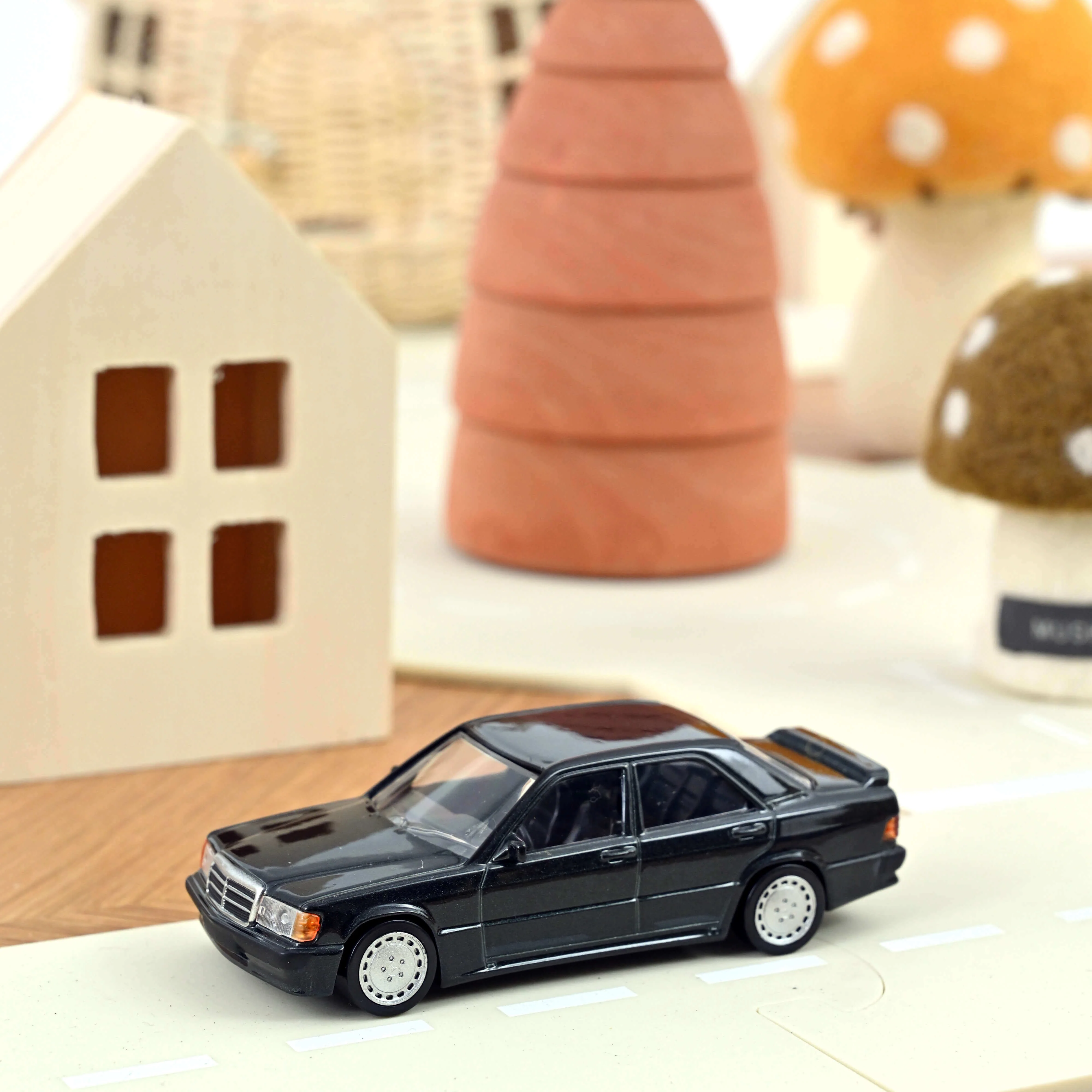 Miniature 1
