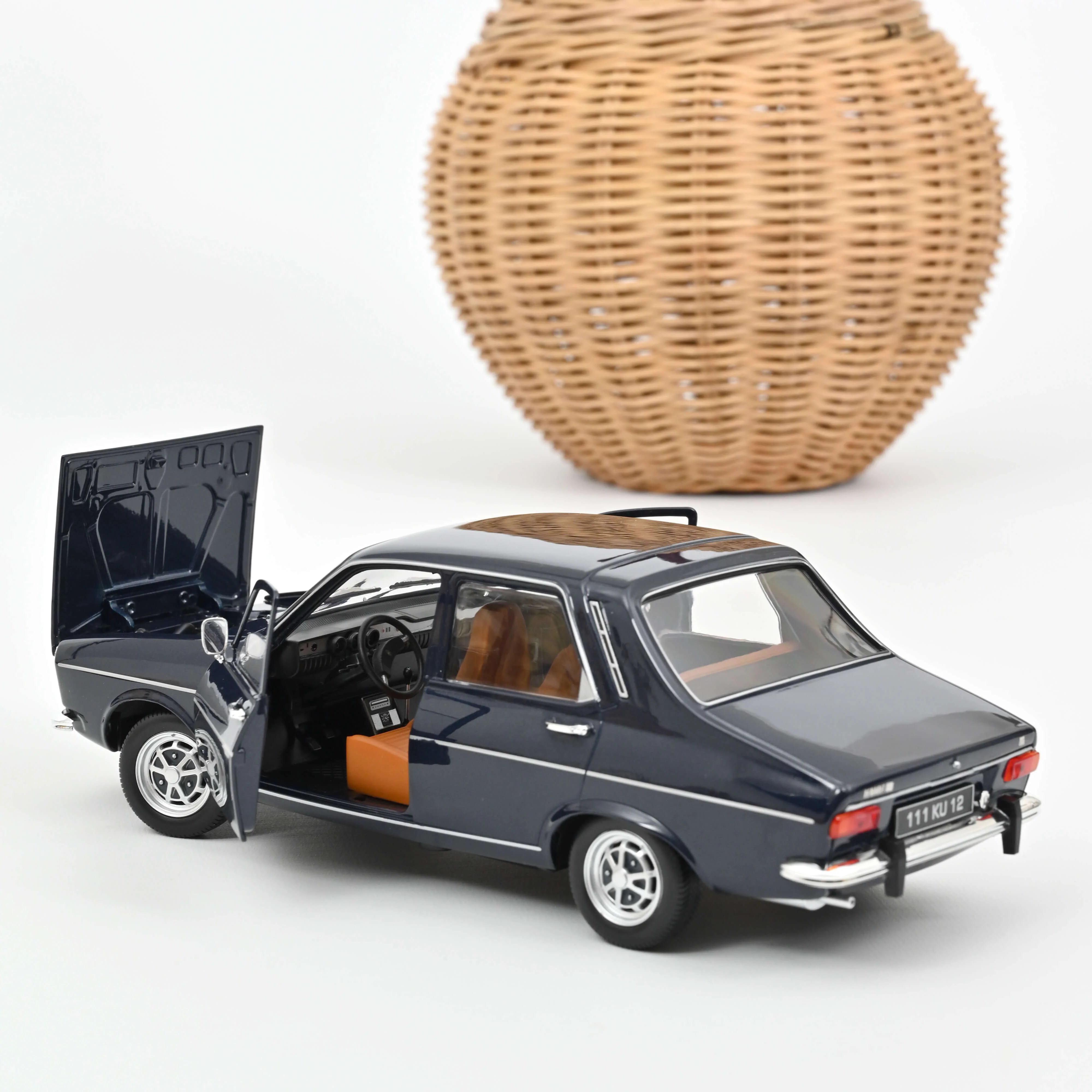 Renault 12 TS 1973 Bleu foncé 1/18 - Image 2