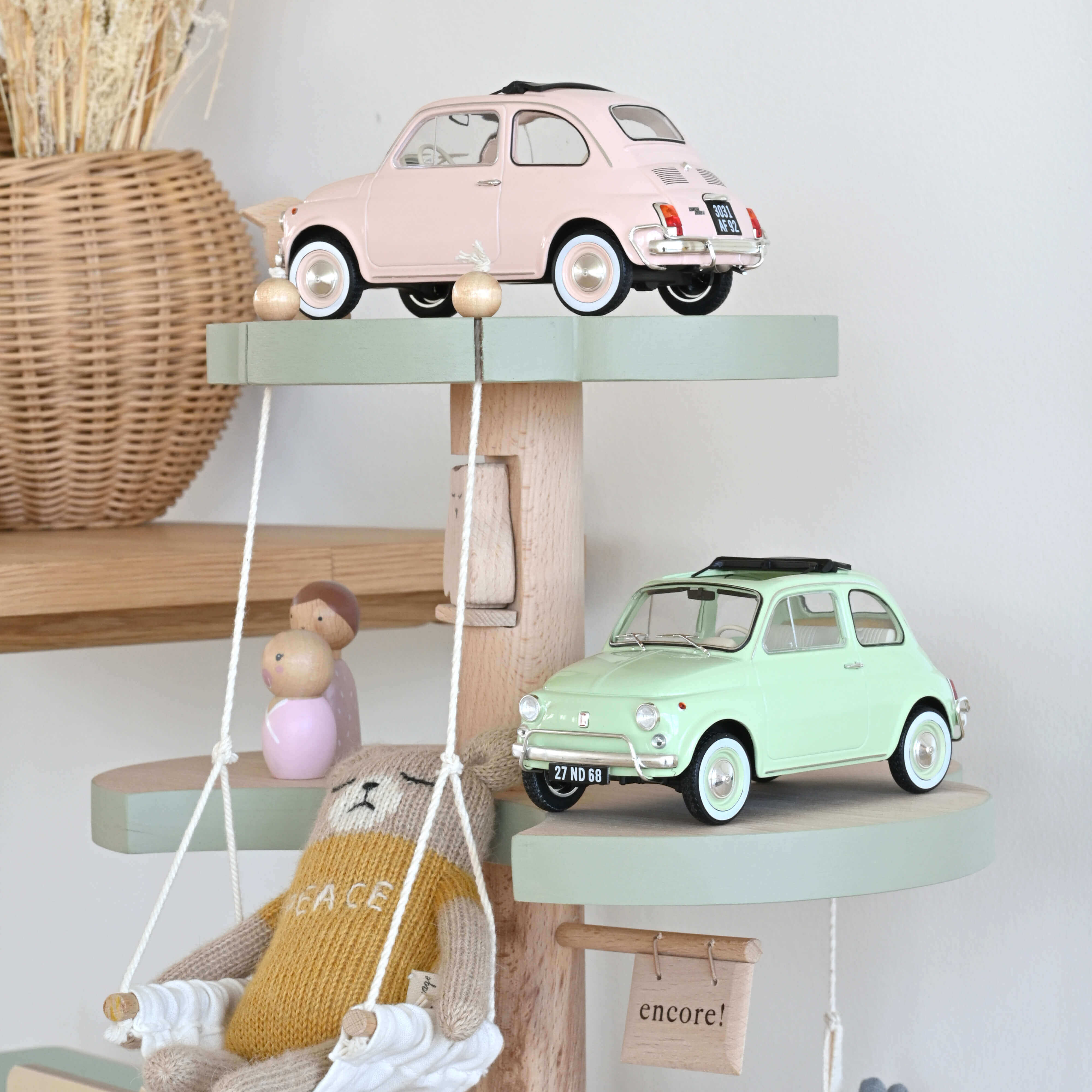 Fiat 500 L 1968 Vert clair Pack spécial naissance 1/18 - Image 3
