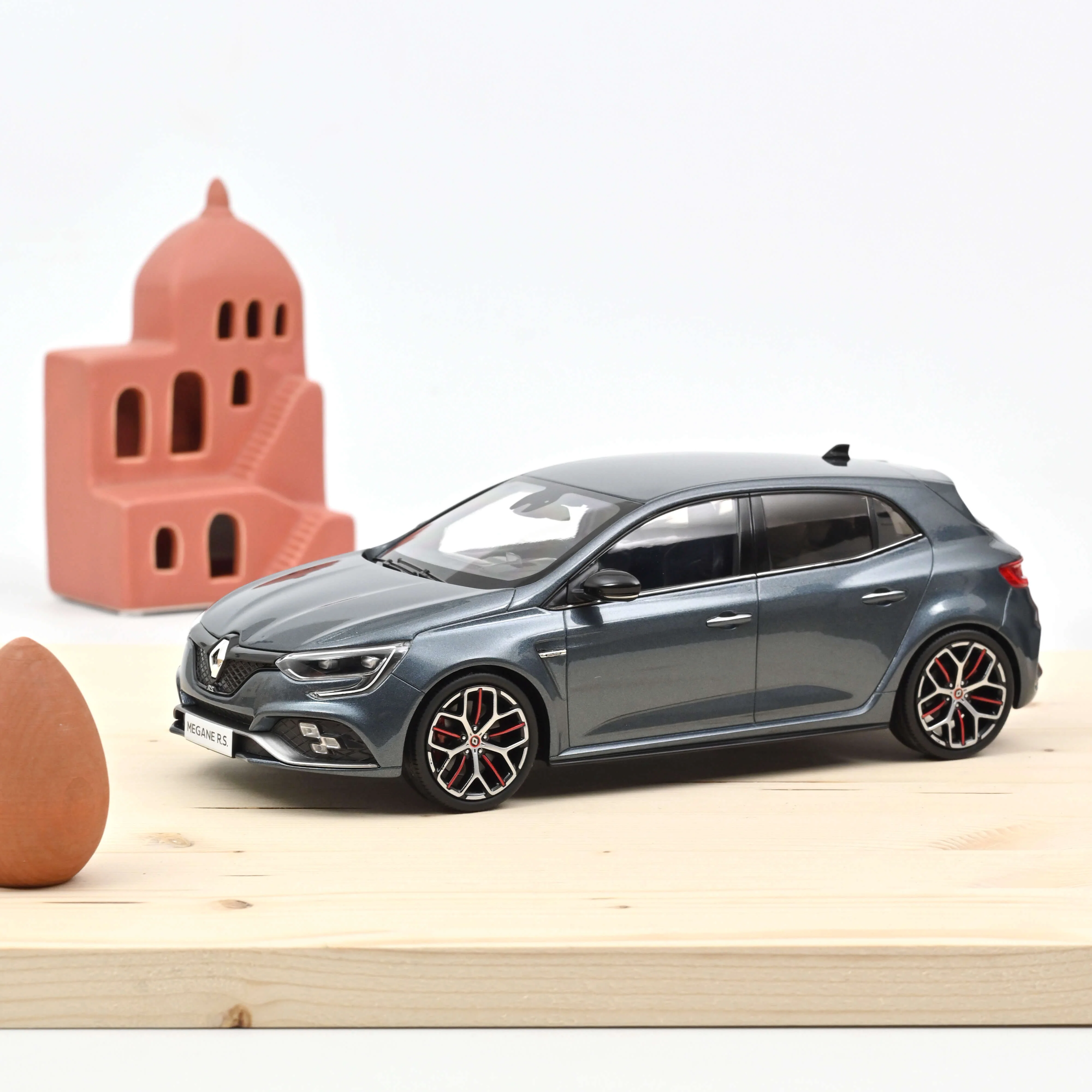 Renault Mégane R.S. Trophy 2019 Gris Titane 1/18