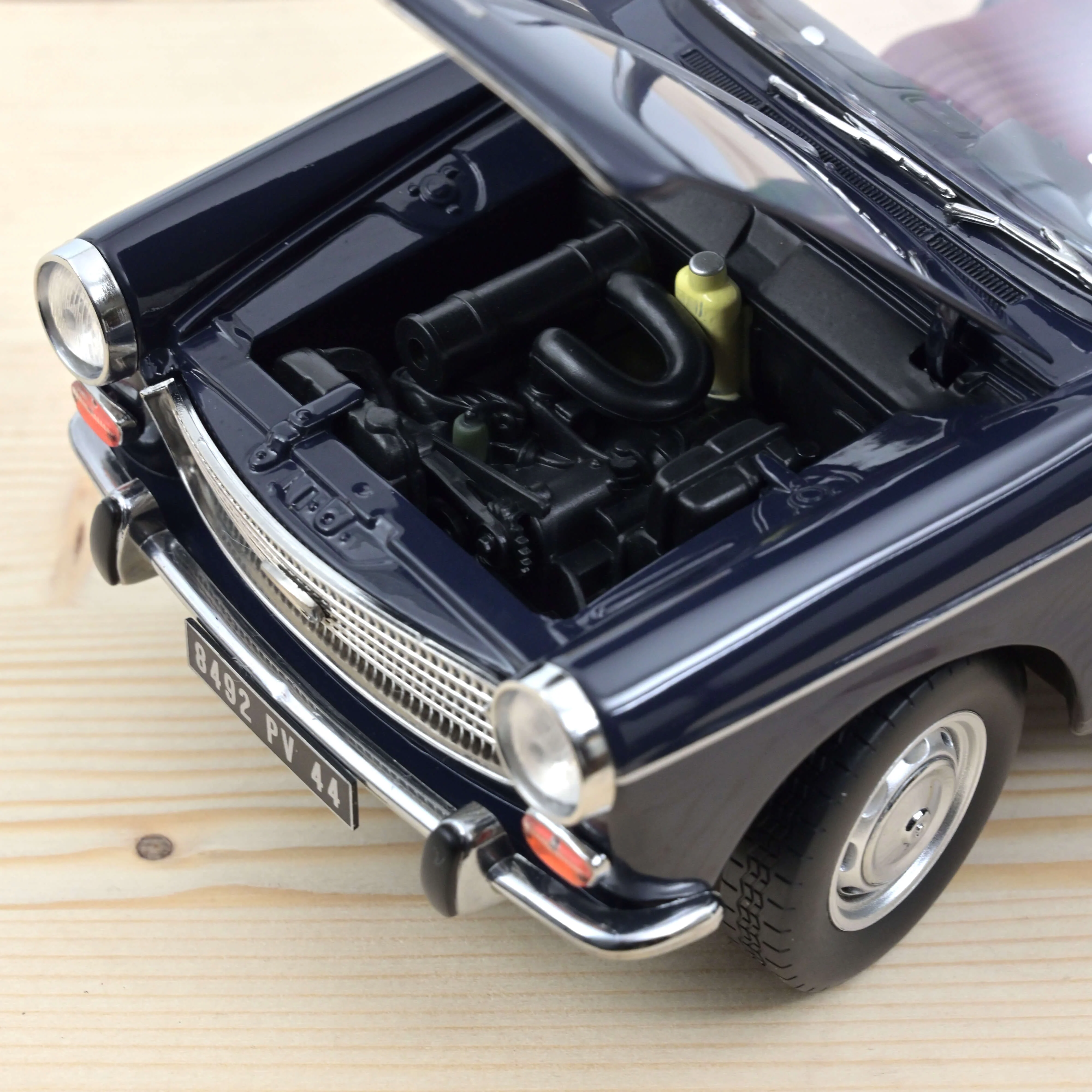 Peugeot 404 1965 Bleu Amiral 1/18 - Image 3