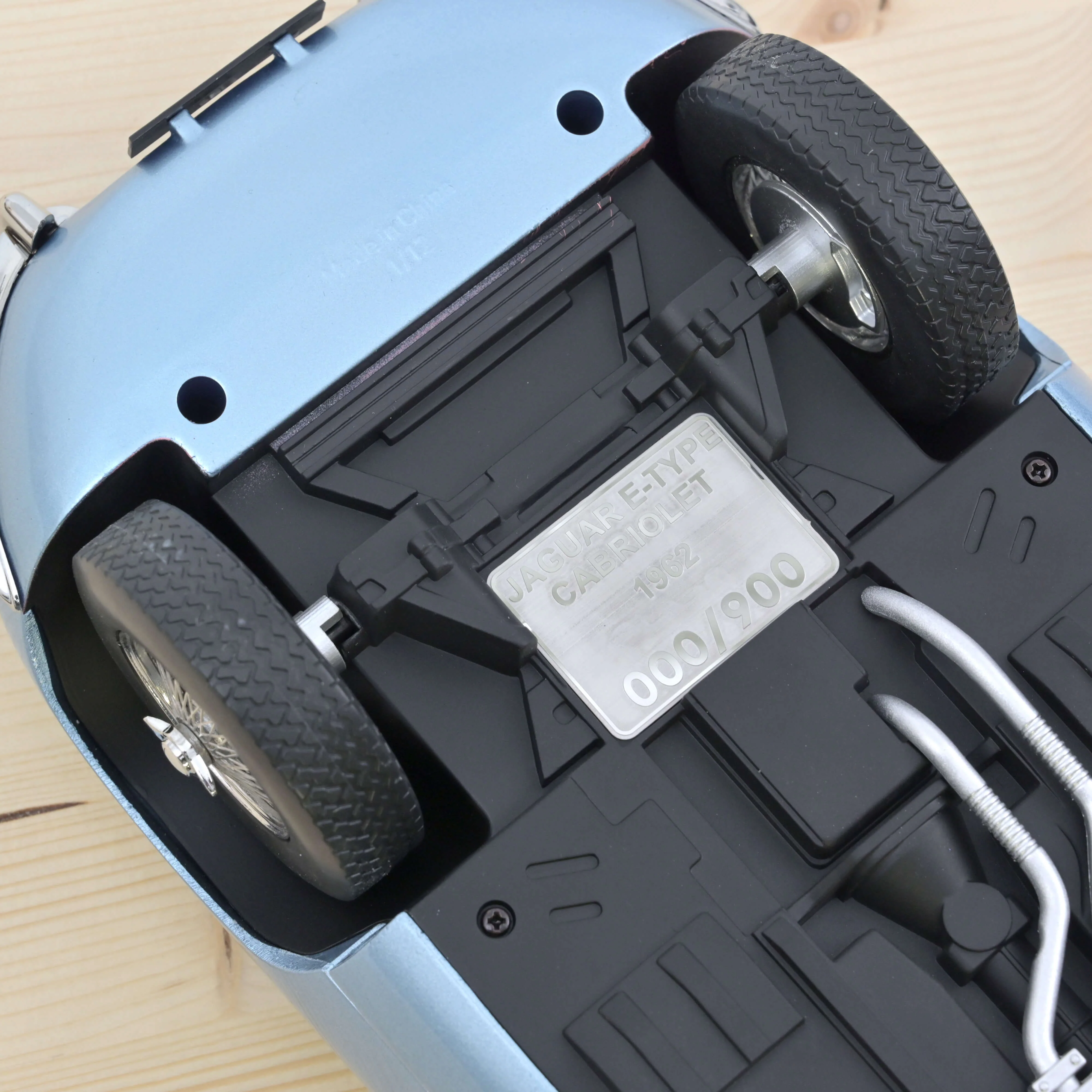 Jaguar E-Type Cabriolet 1962 Bleu métallisé 1/12 - Image 3