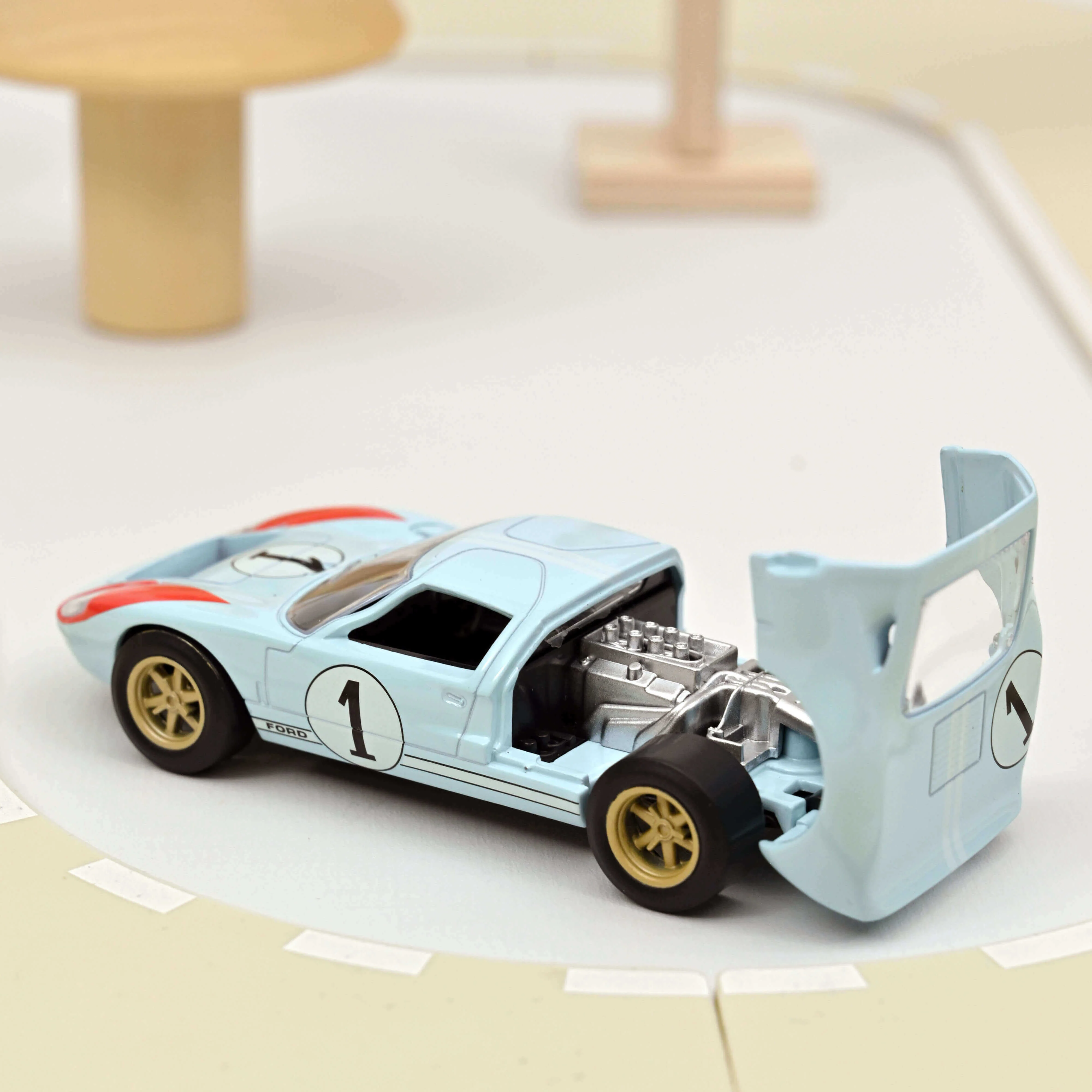 Ford GT40 1966 n°1 Jet-car 1/43 - Image 4