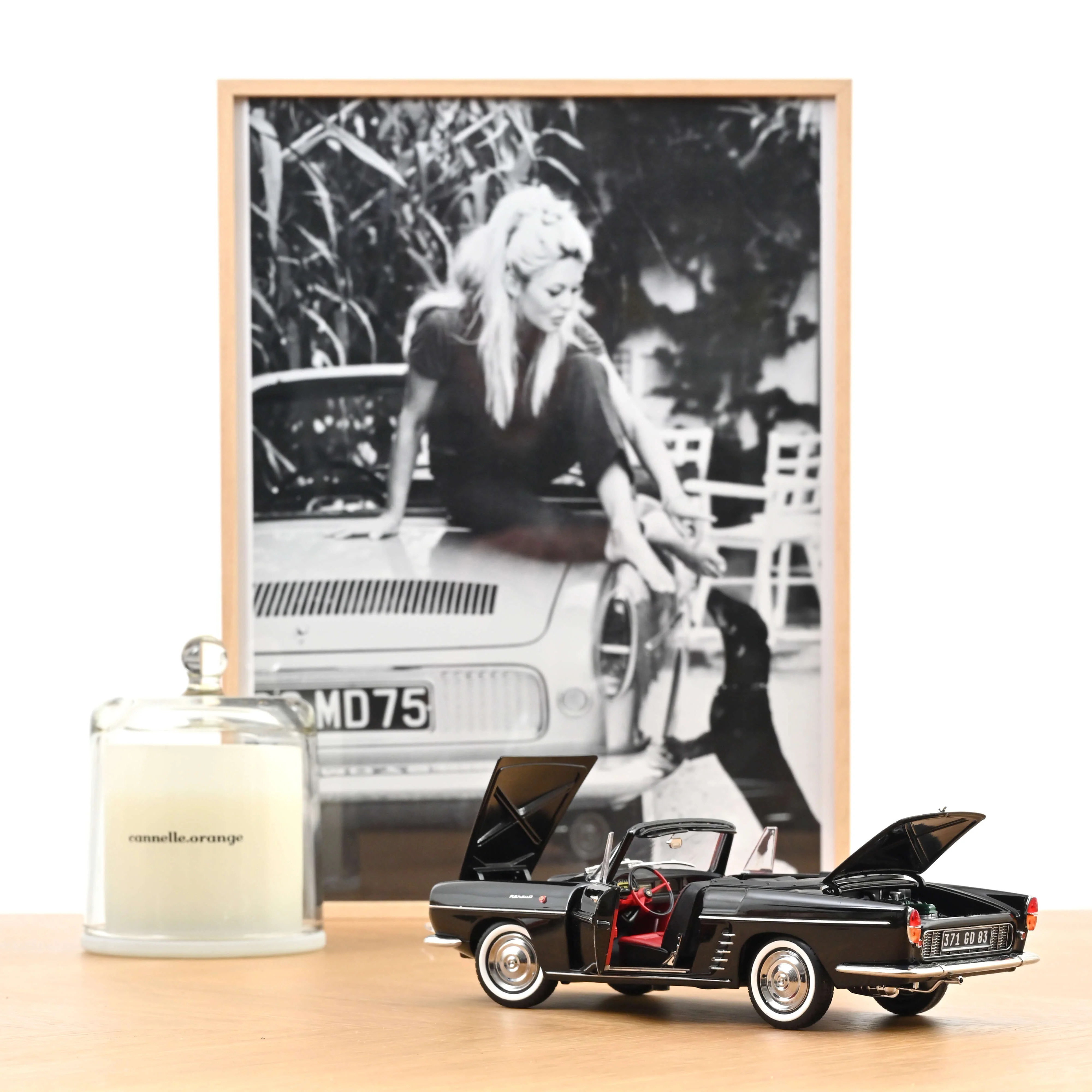 Renault Floride 1961 Noir 1/18 - Image 3