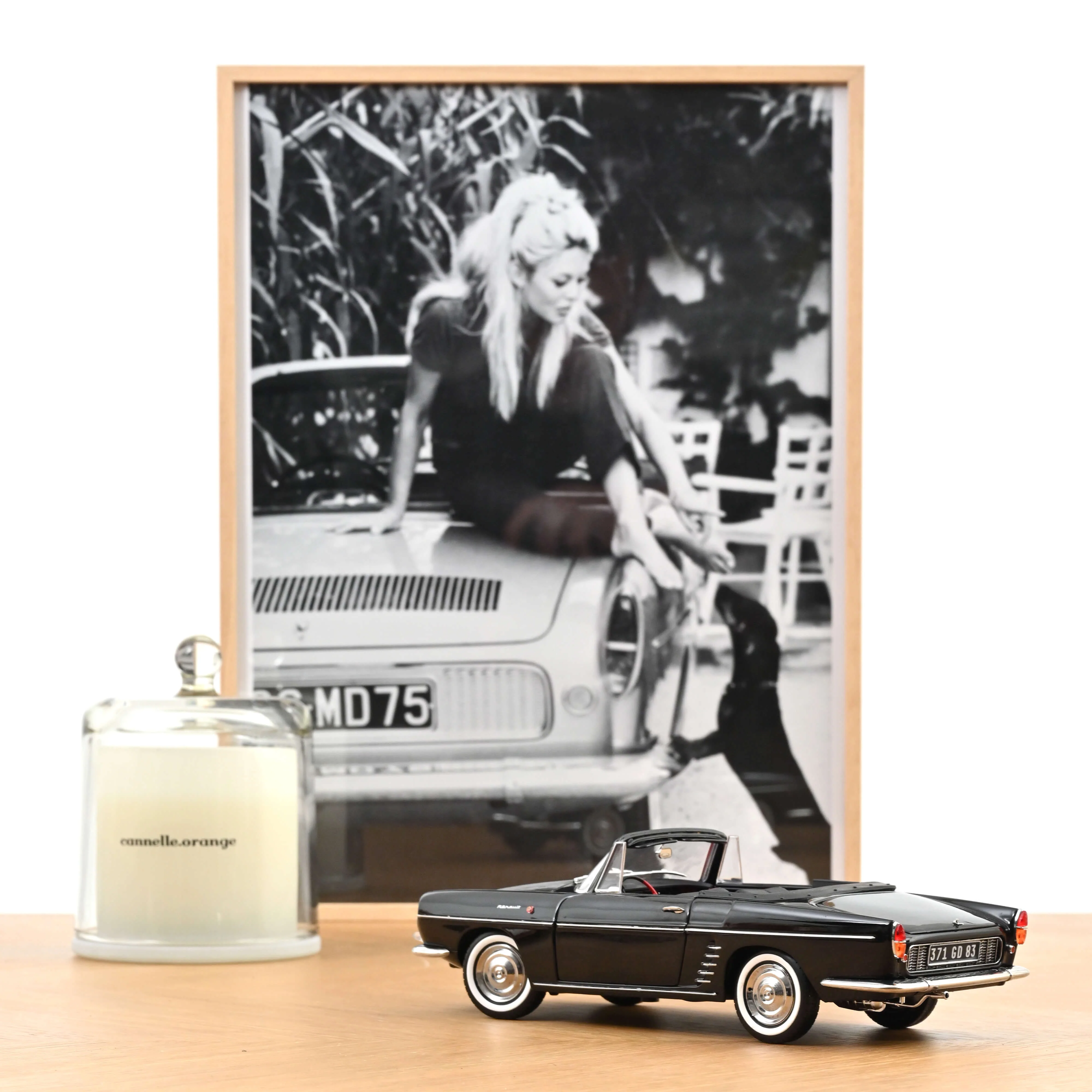 Renault Floride 1961 Noir 1/18 - Image 4