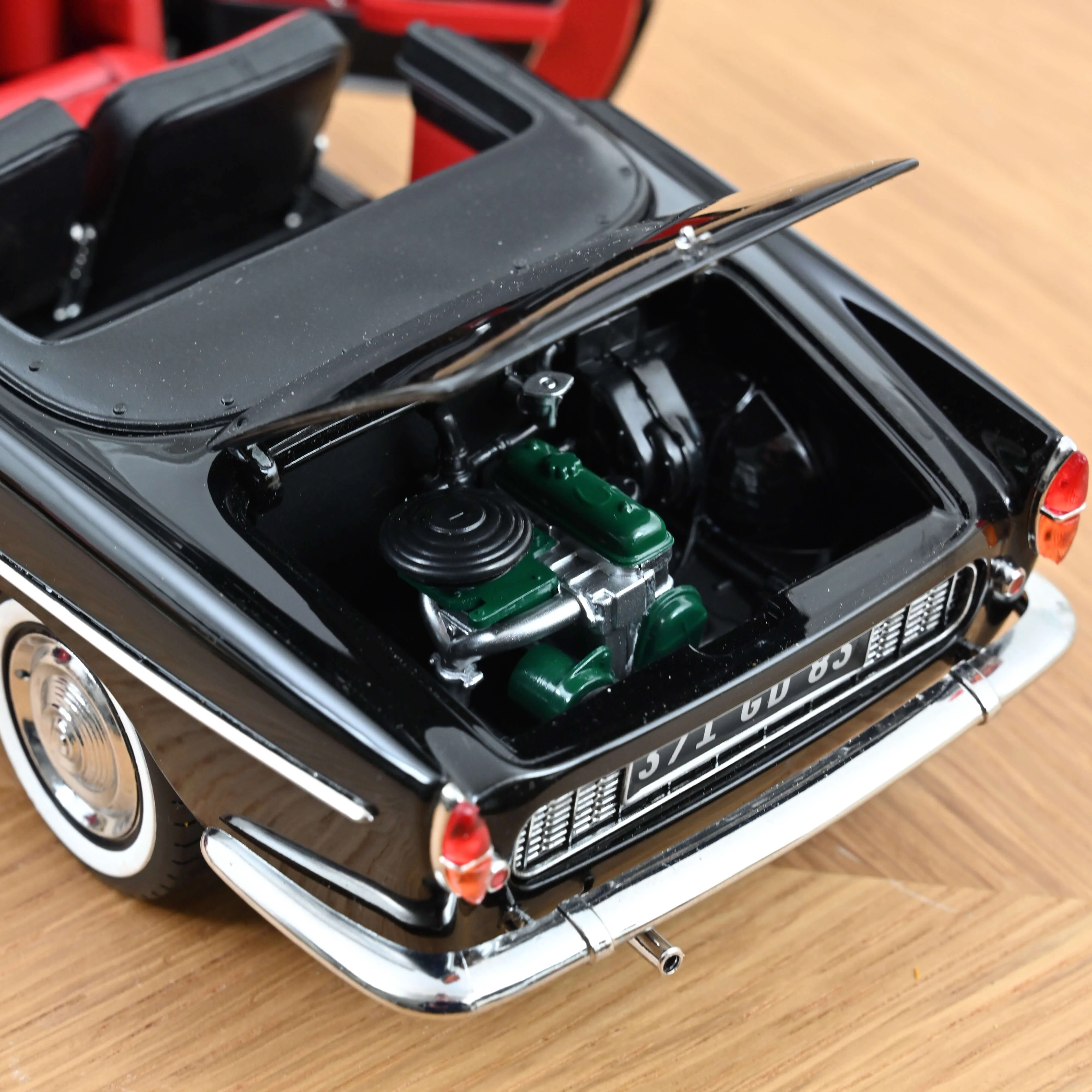 Renault Floride 1961 Noir 1/18 - Image 5