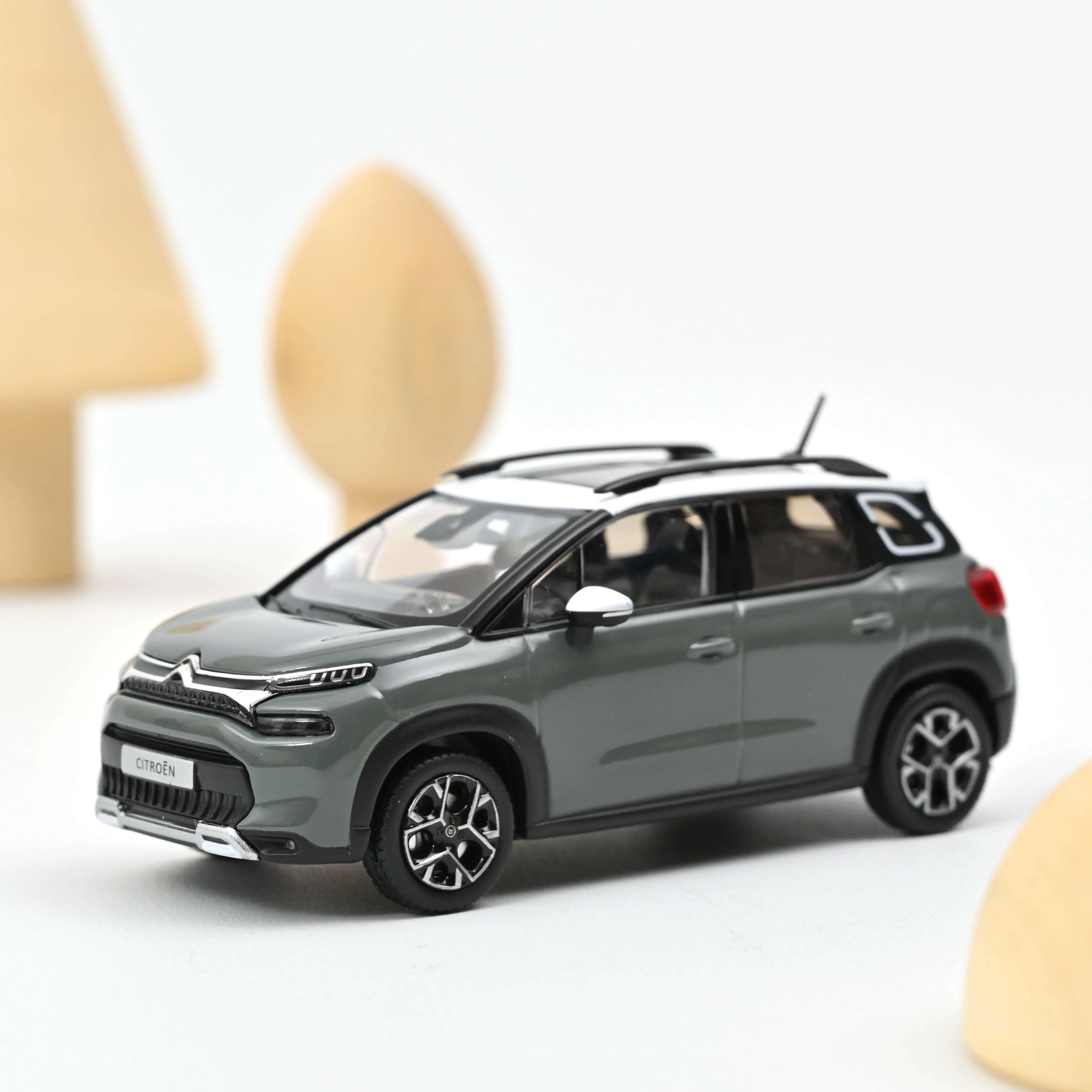 Citroën C3 Aircross 2021 Gris Kaki et Blanc 1/43