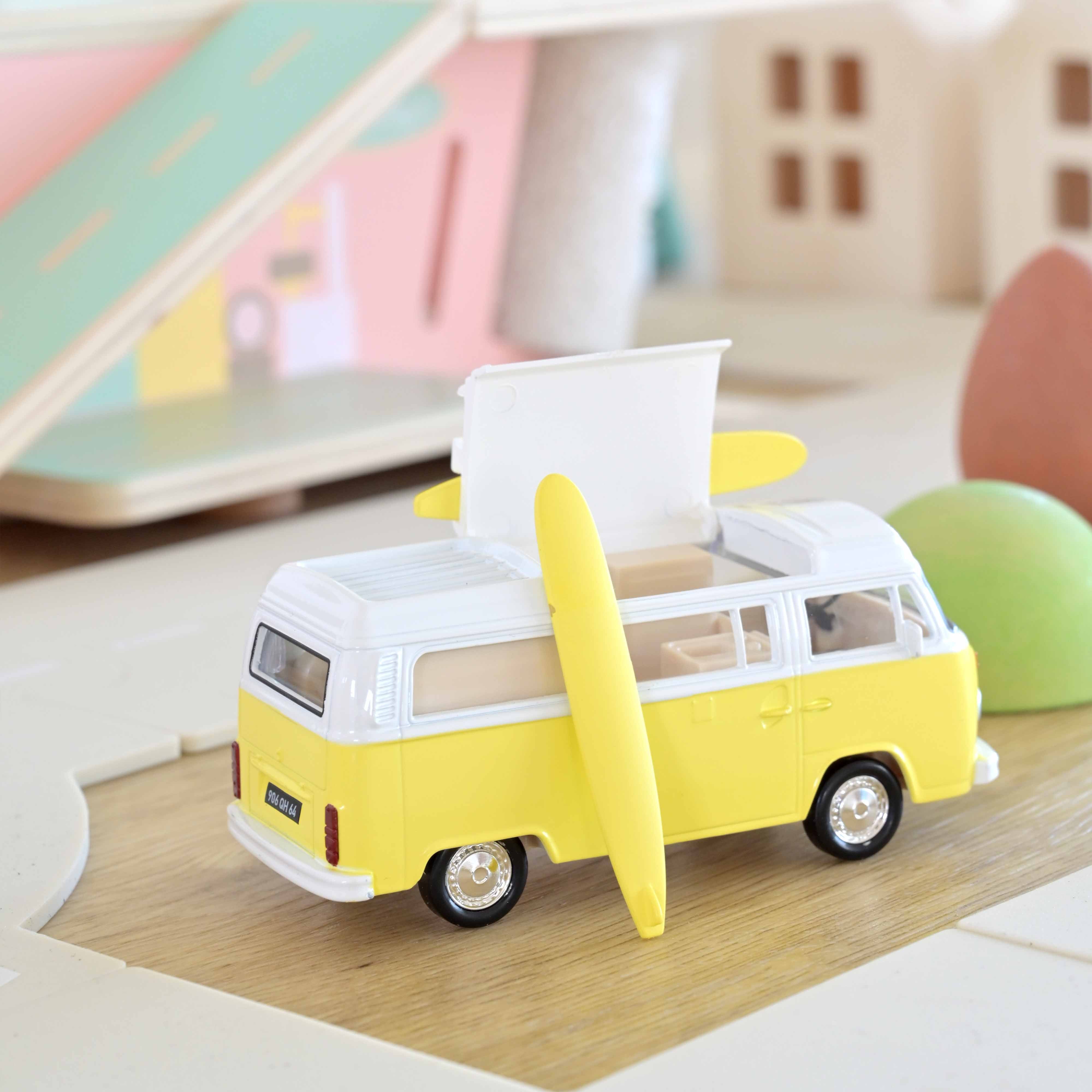 VW Combi T2b Camper Van 1973 Jaune Jet-car 1/43 - Image 2