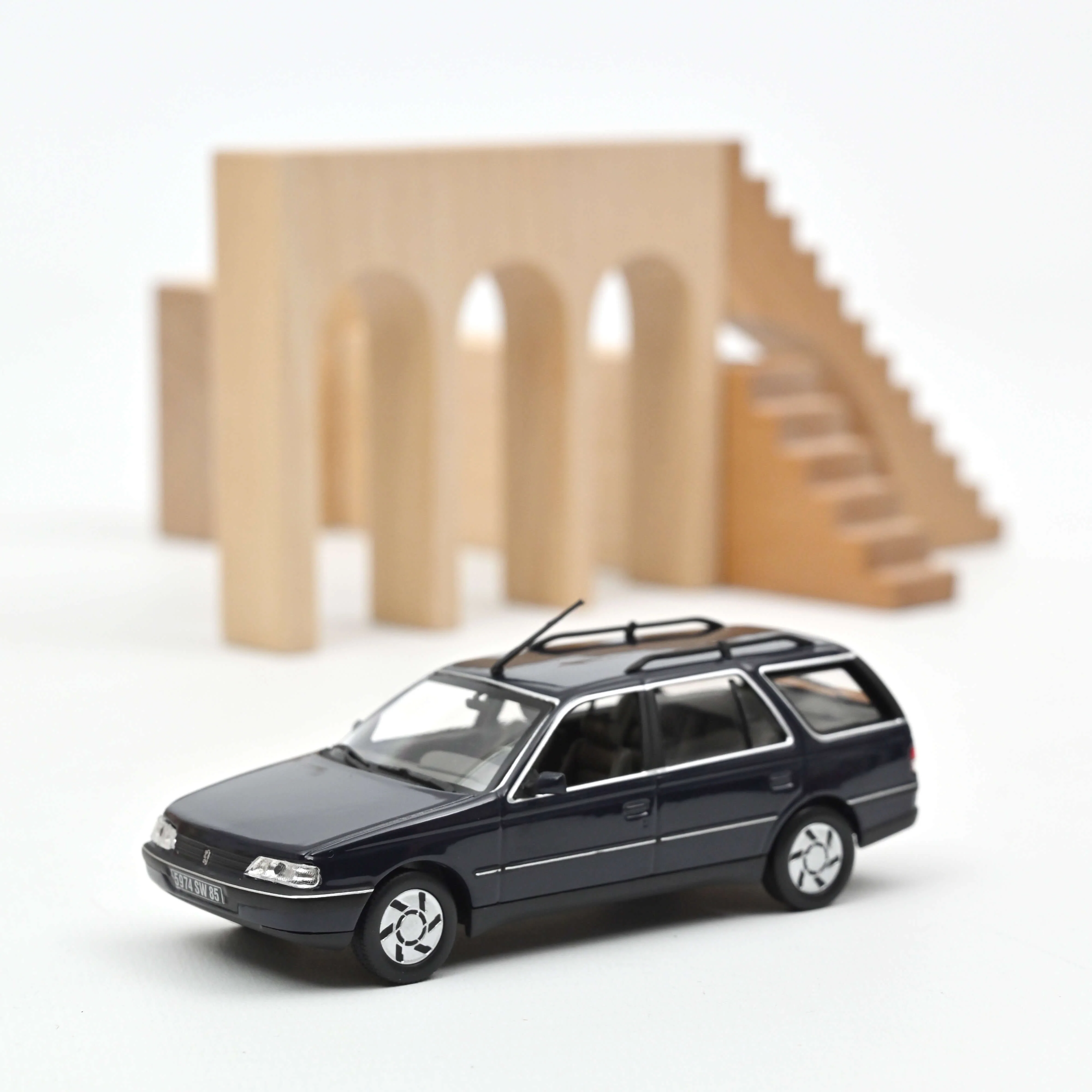 Peugeot 405 Break 1991 Bleu foncé 1/43