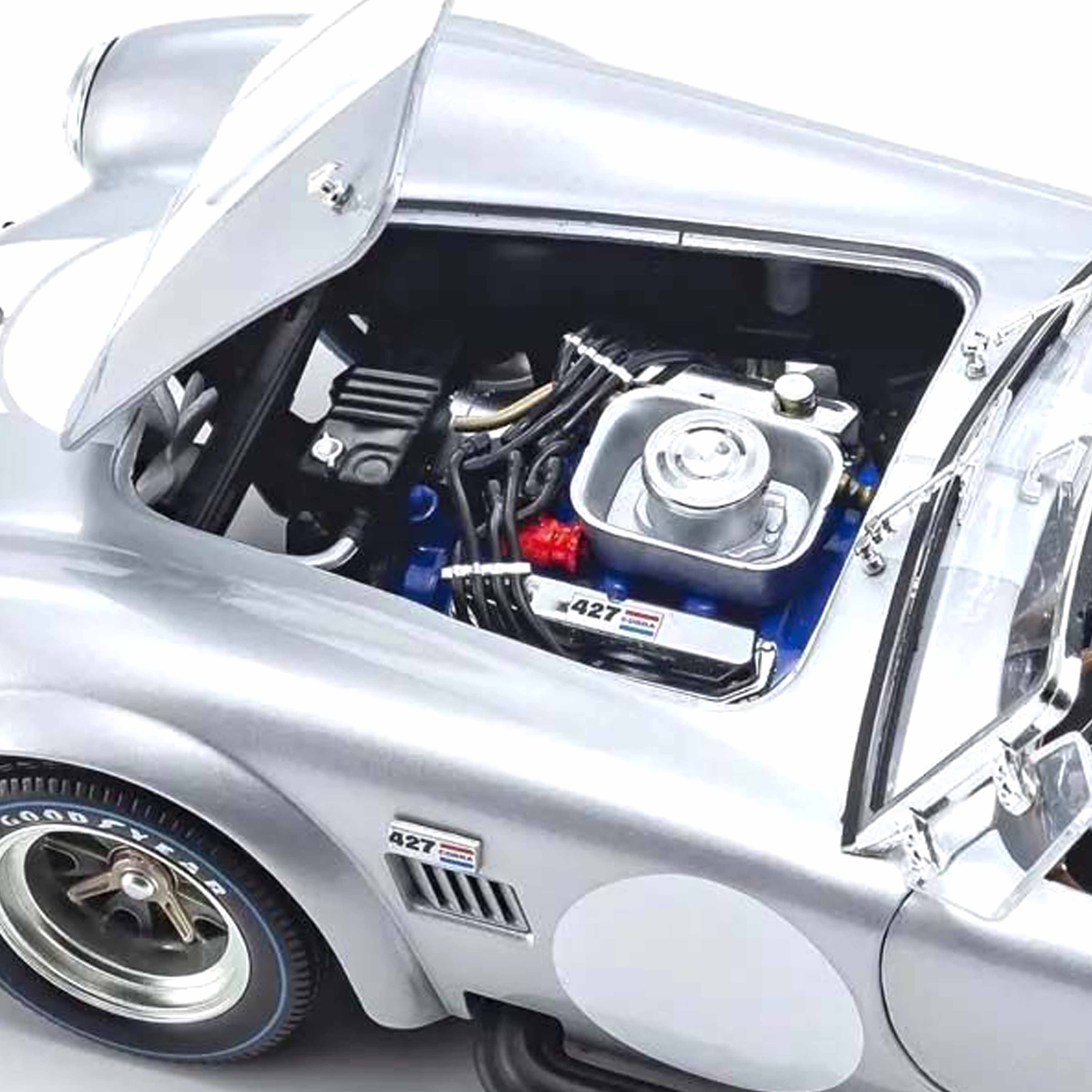 Shelby Cobra 427 S/C Argent/Blanc 1/18 - Image 5