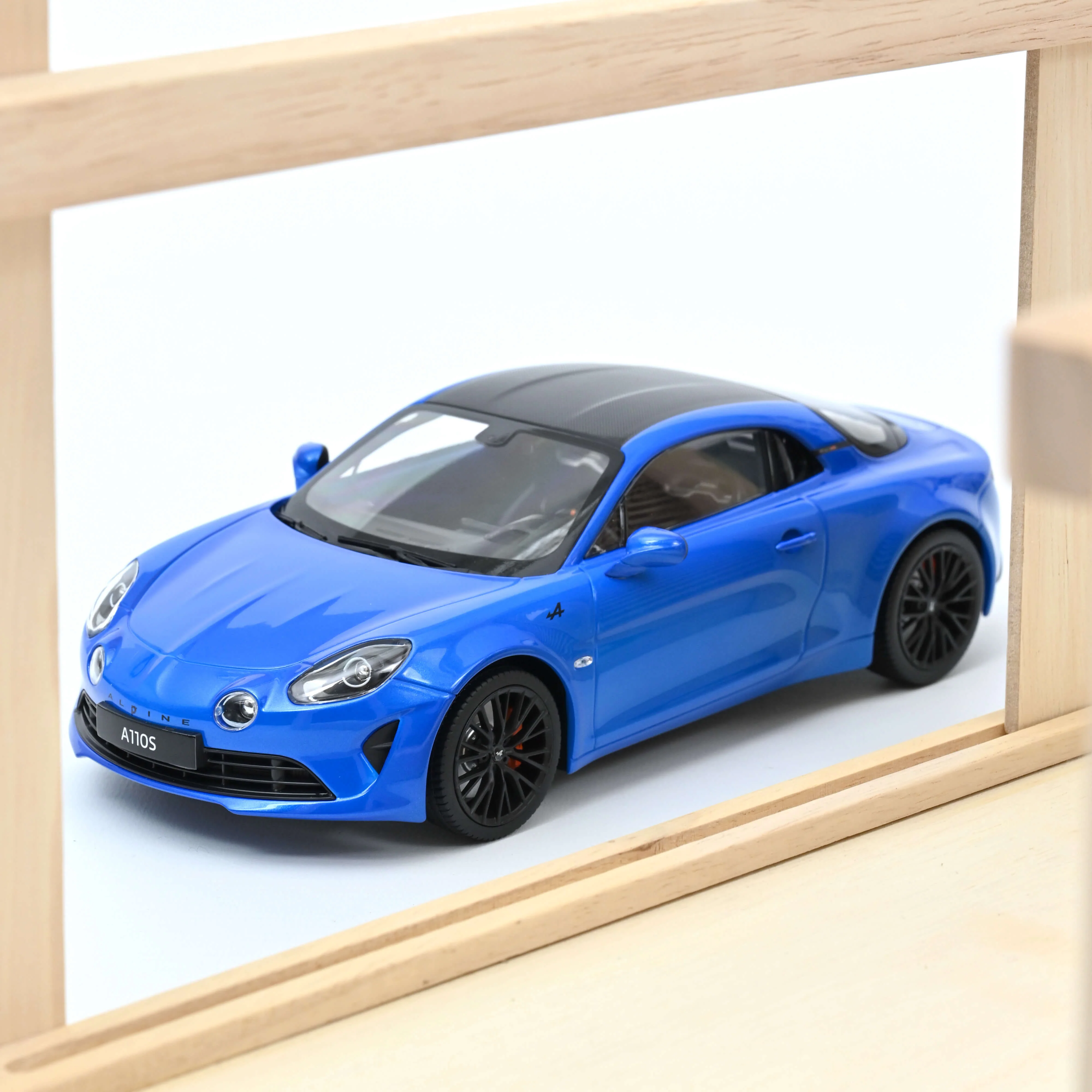 Miniature 1