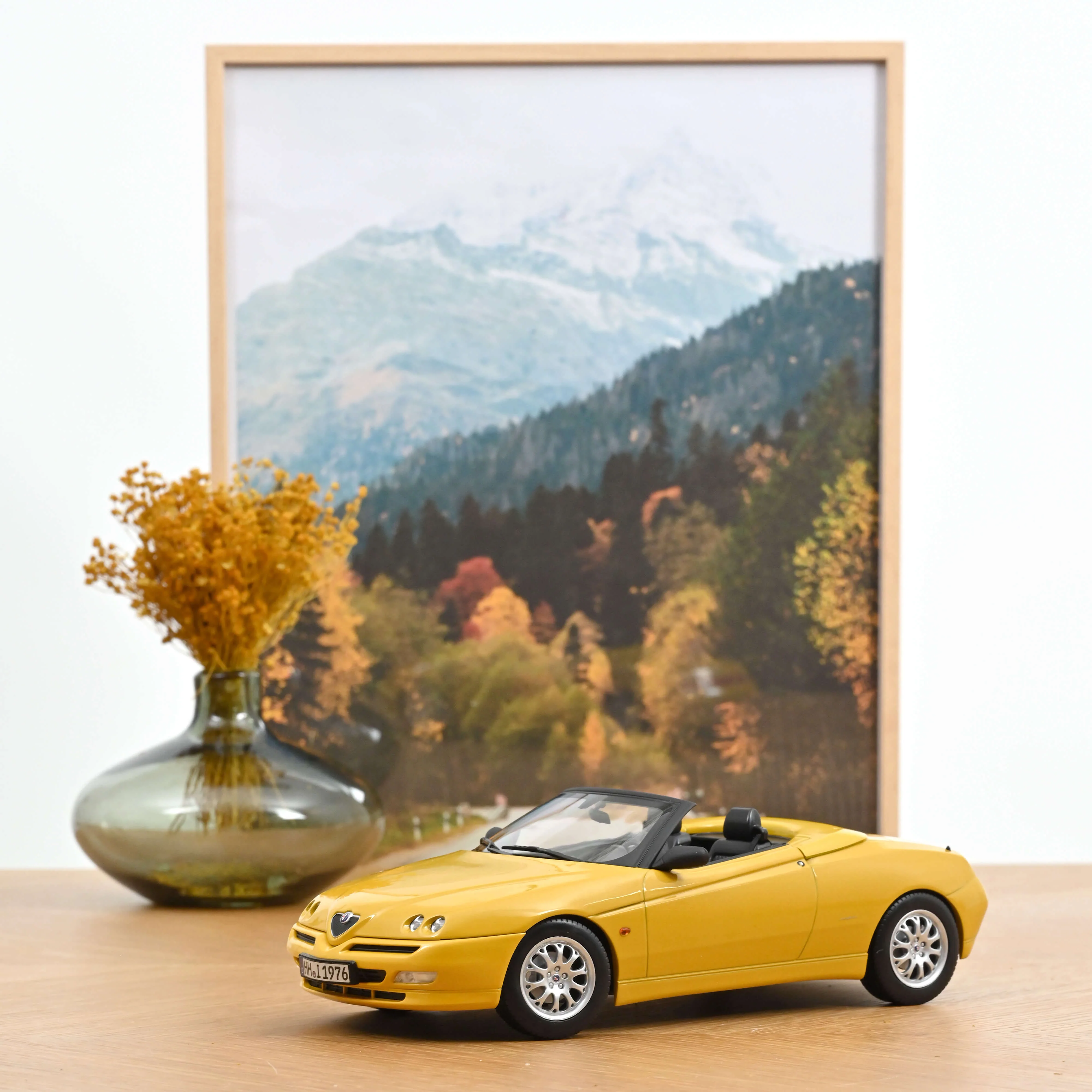 Alfa Romeo Spider 1999 Jaune Zoe métallisé 1/18 - 150pcs