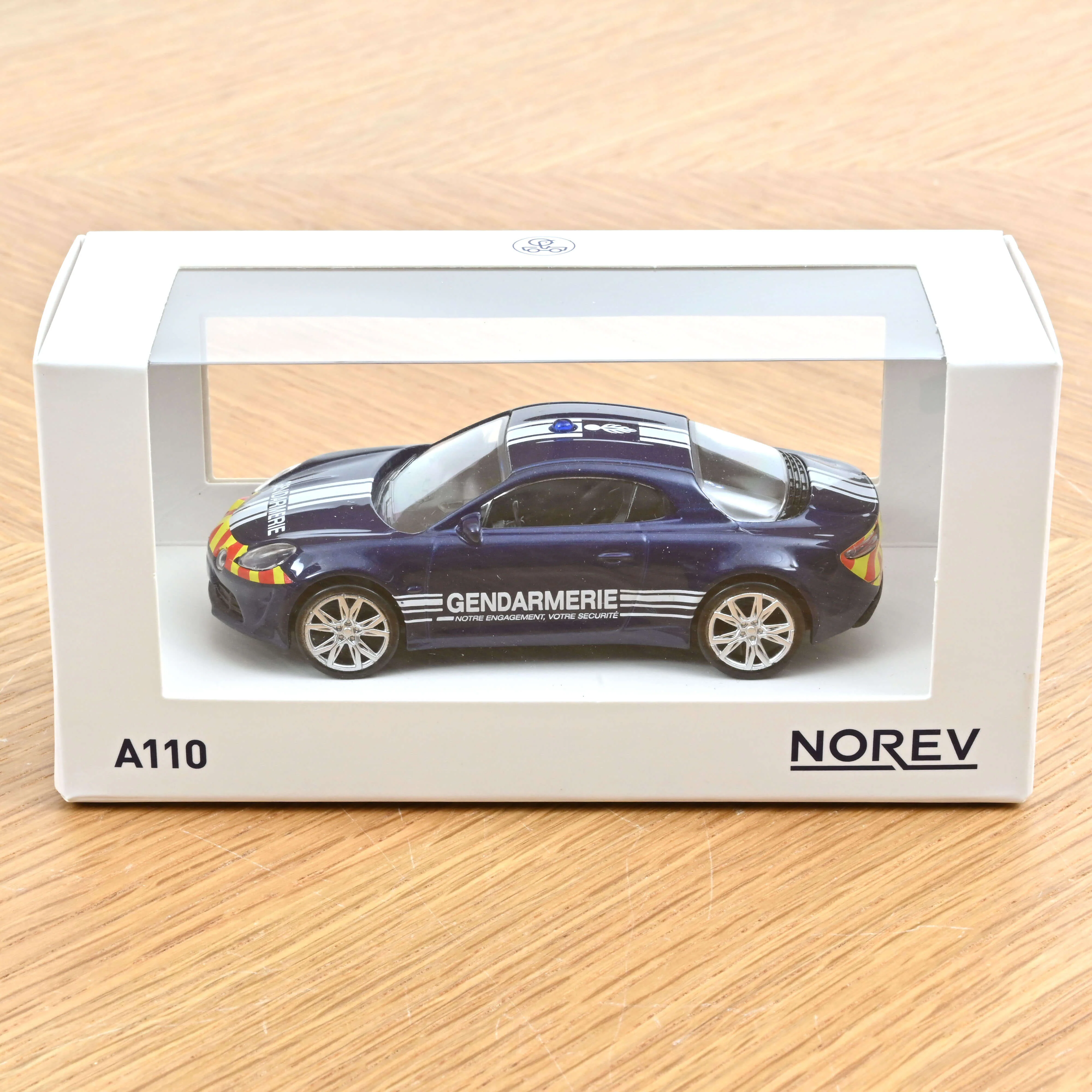 Alpine A110 2017 Gendarmerie Jet-car 1/43 - Image 2