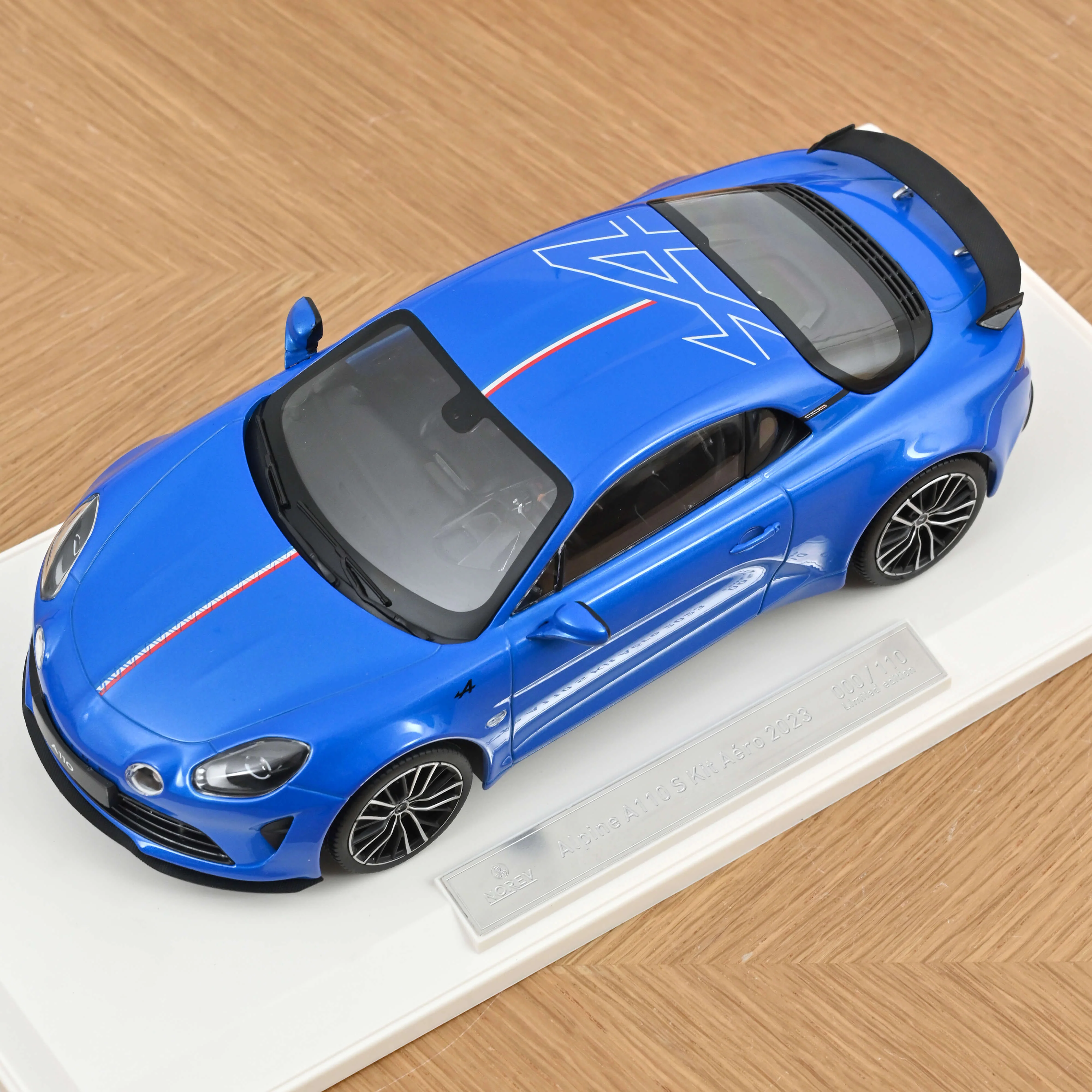 Alpine A110 S Kit Aéro French Signature 2023 Bleu Alpine 1/18 - 110pc - Image 4