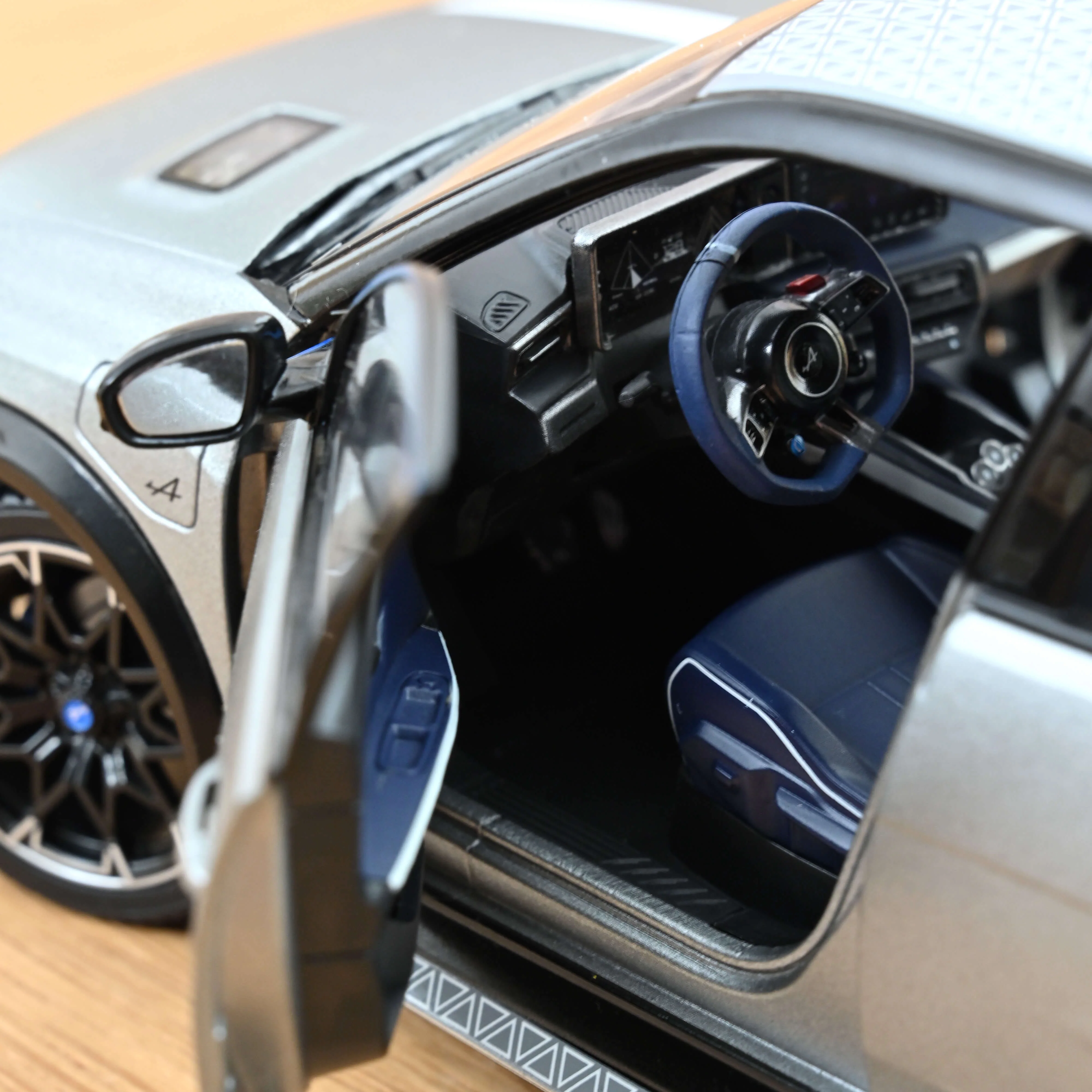 Alpine A290 GTS 2025 Première Edition La Grise 1/18 - 200pcs - Image 6