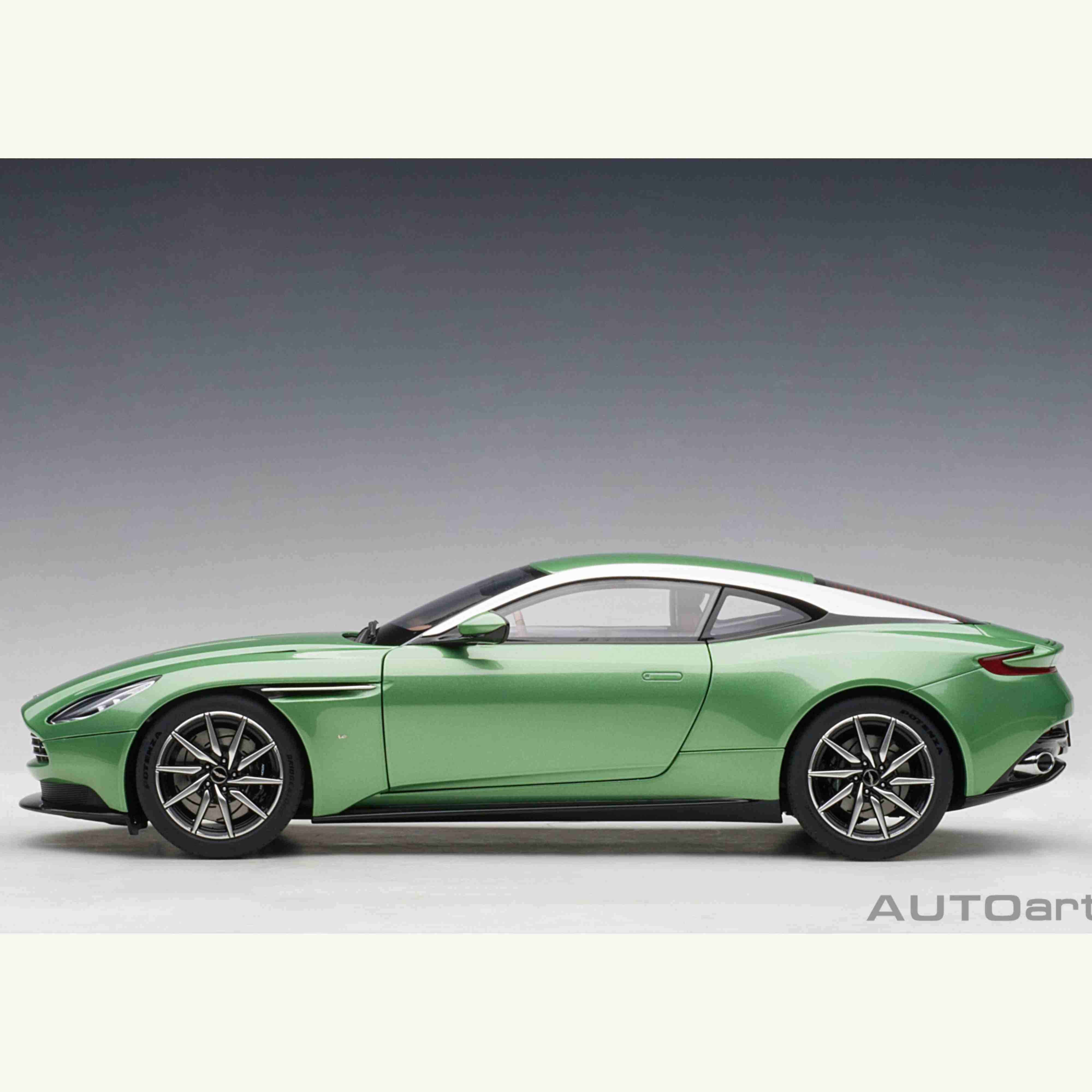 Aston Martin DB11 Appletree Green 1/18 - Image 2