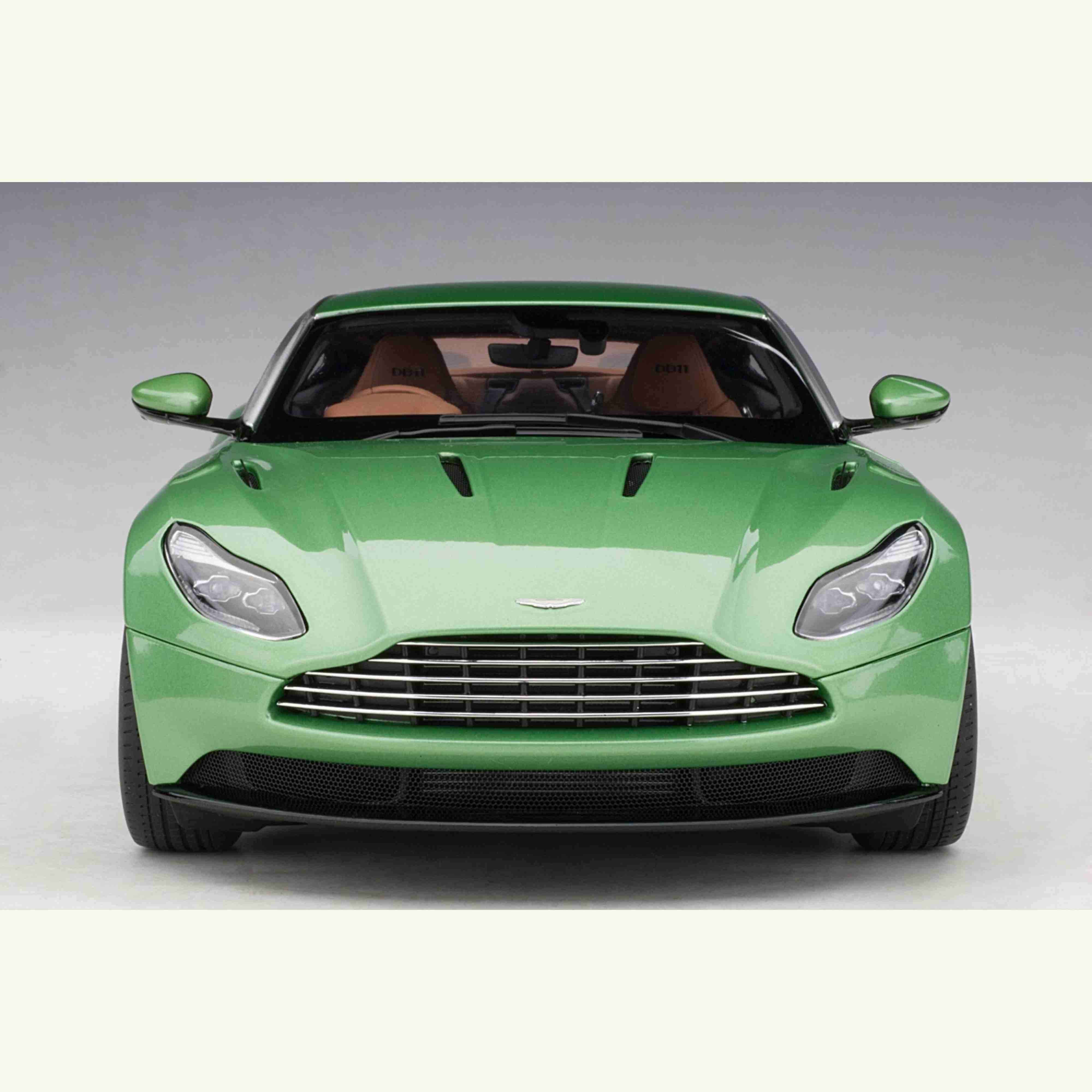 Aston Martin DB11 Appletree Green 1/18 - Image 4