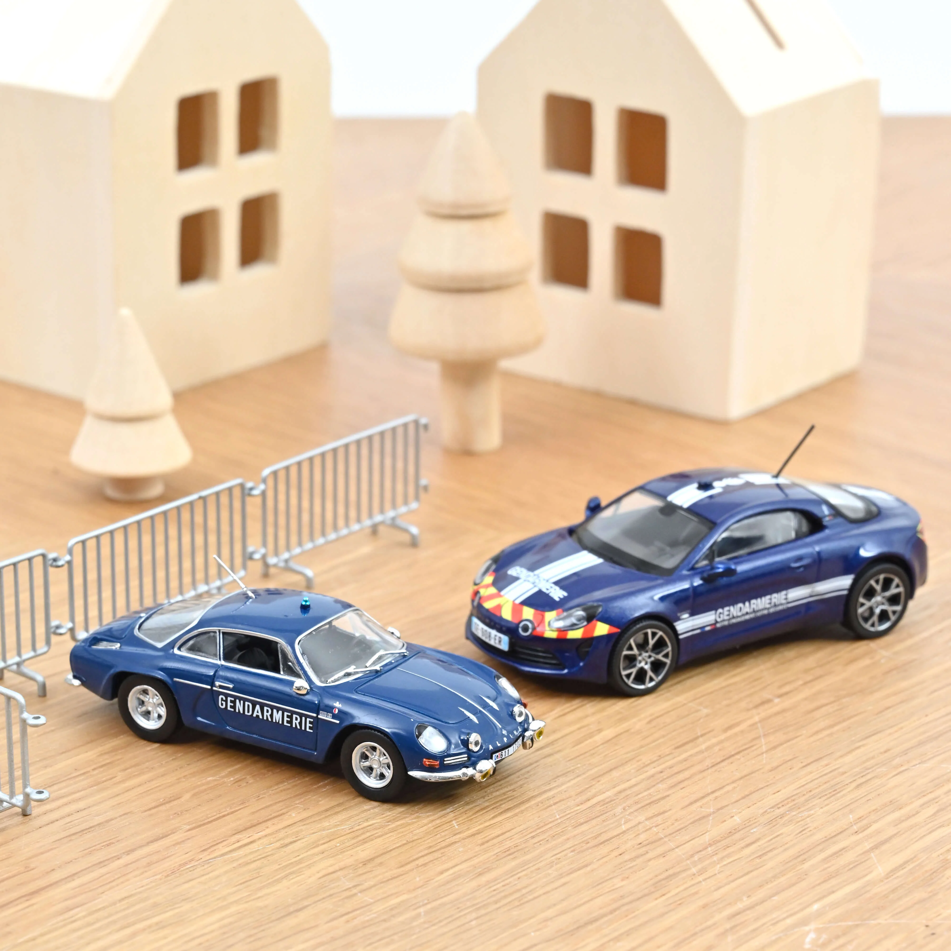 Coffret Alpine A110 Gendarmerie 2022 1/43 - 500 pcs - Image 2