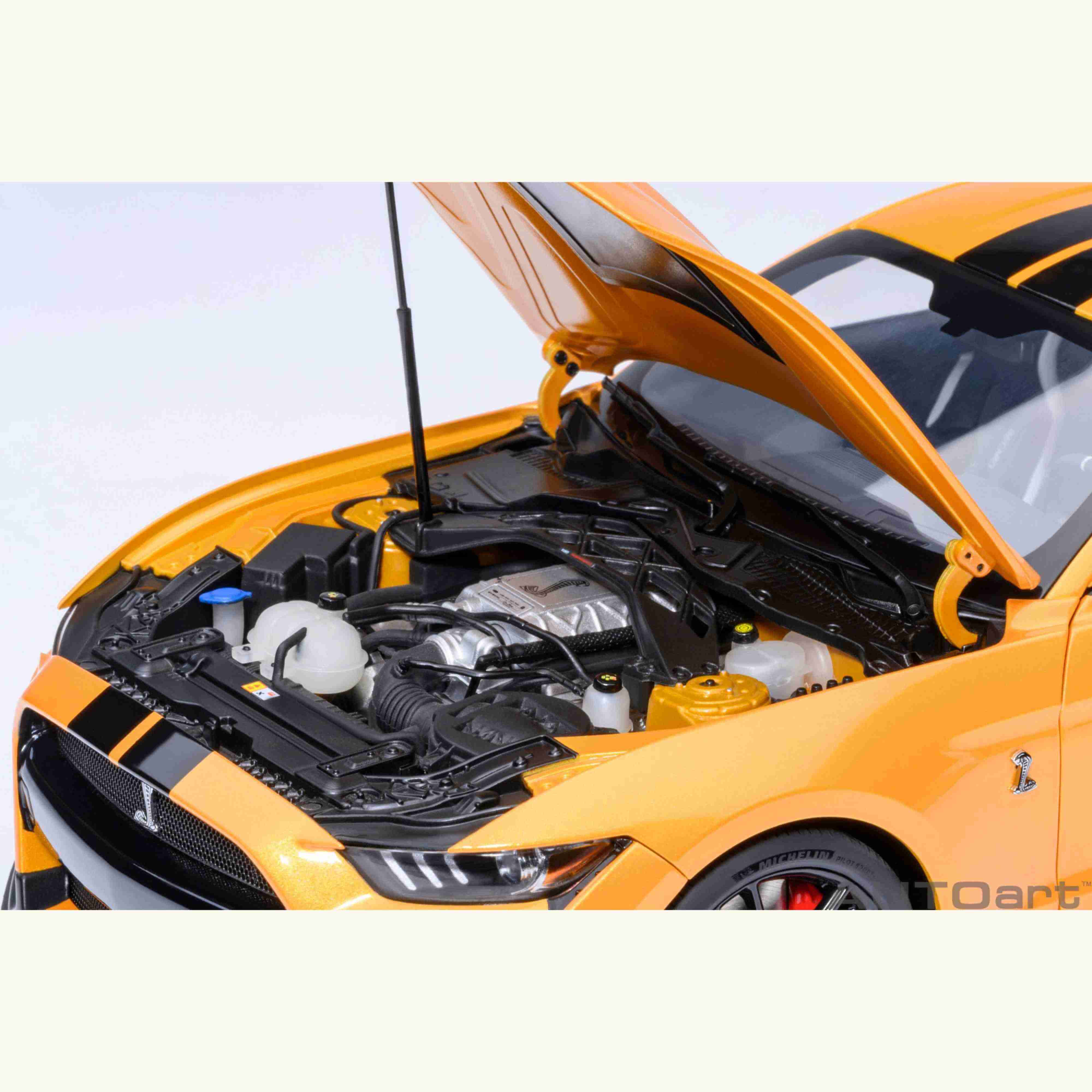 Ford Mustang Shelby GT500 Cyber Orange 1/18 - Image 8