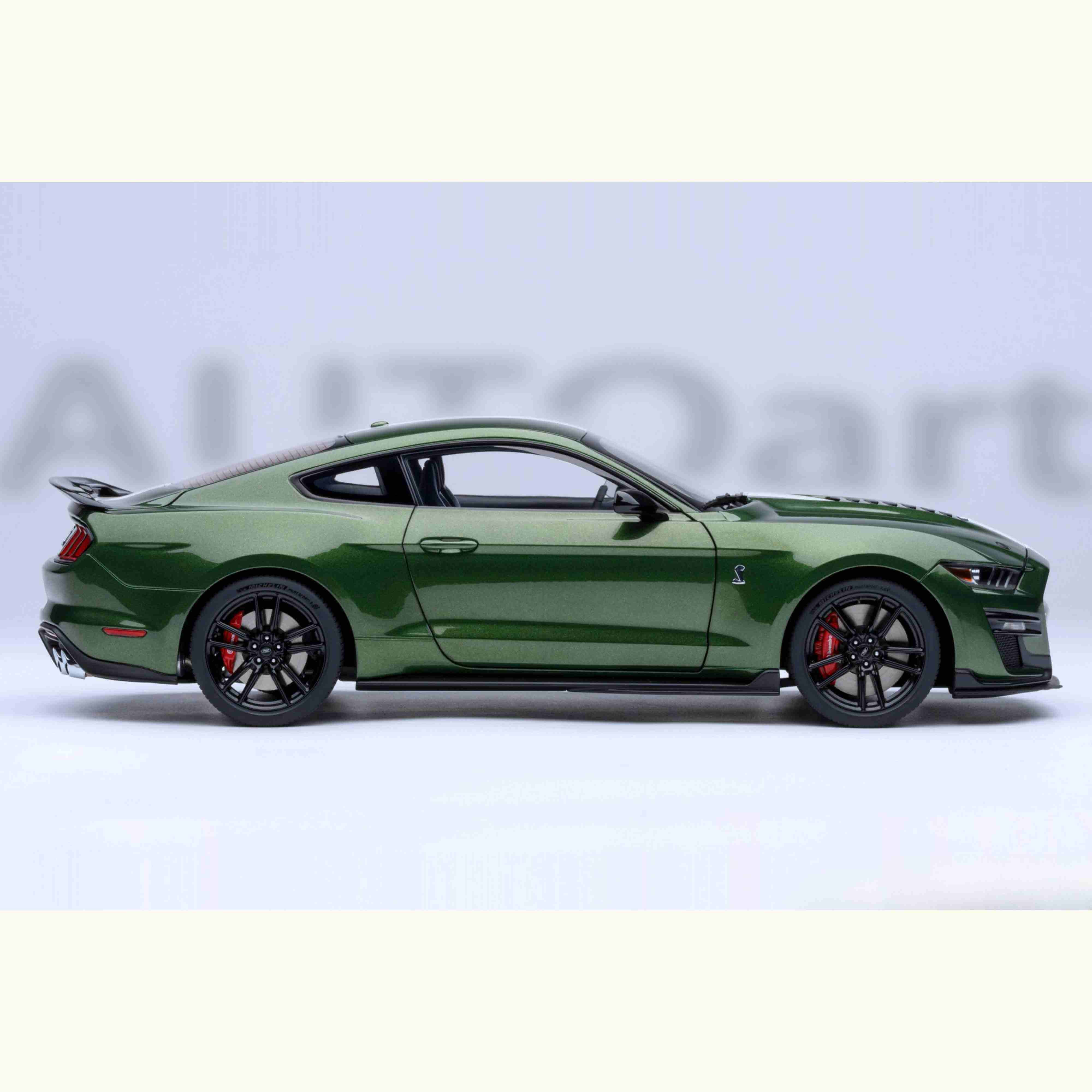 Ford Mustang Shelby GT500 Eruption Green 1/18 - Image 3