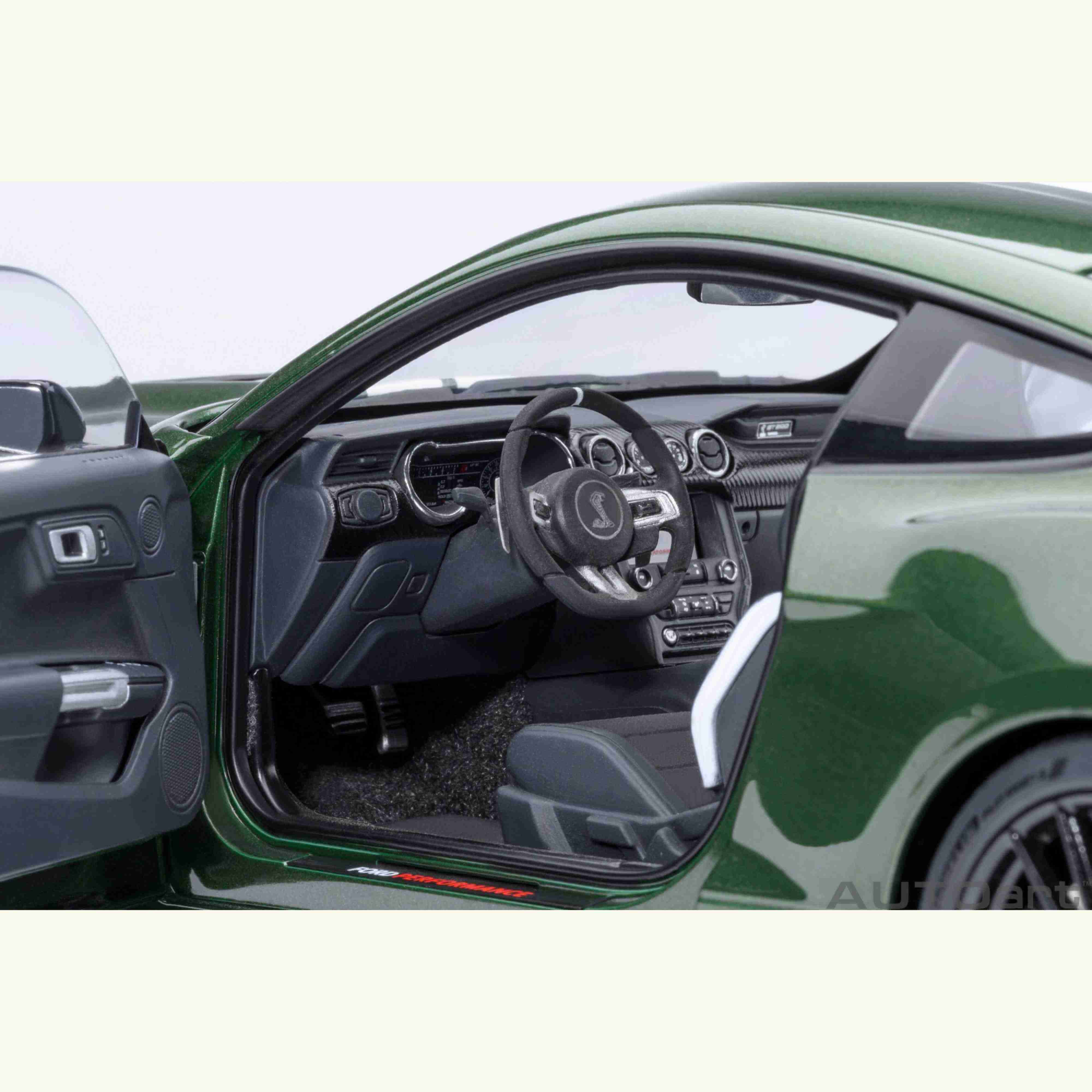 Ford Mustang Shelby GT500 Eruption Green 1/18 - Image 7