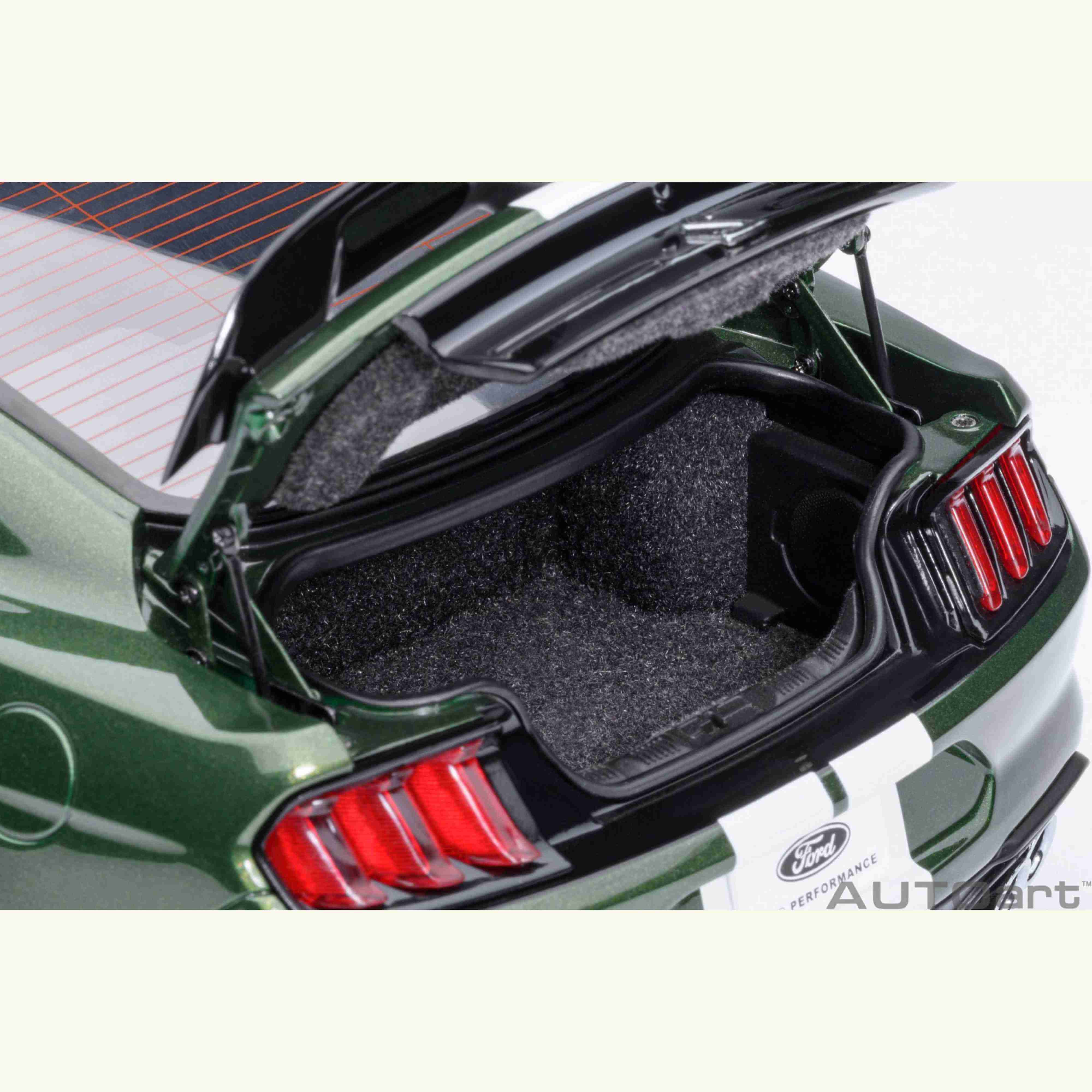 Ford Mustang Shelby GT500 Eruption Green 1/18 - Image 9