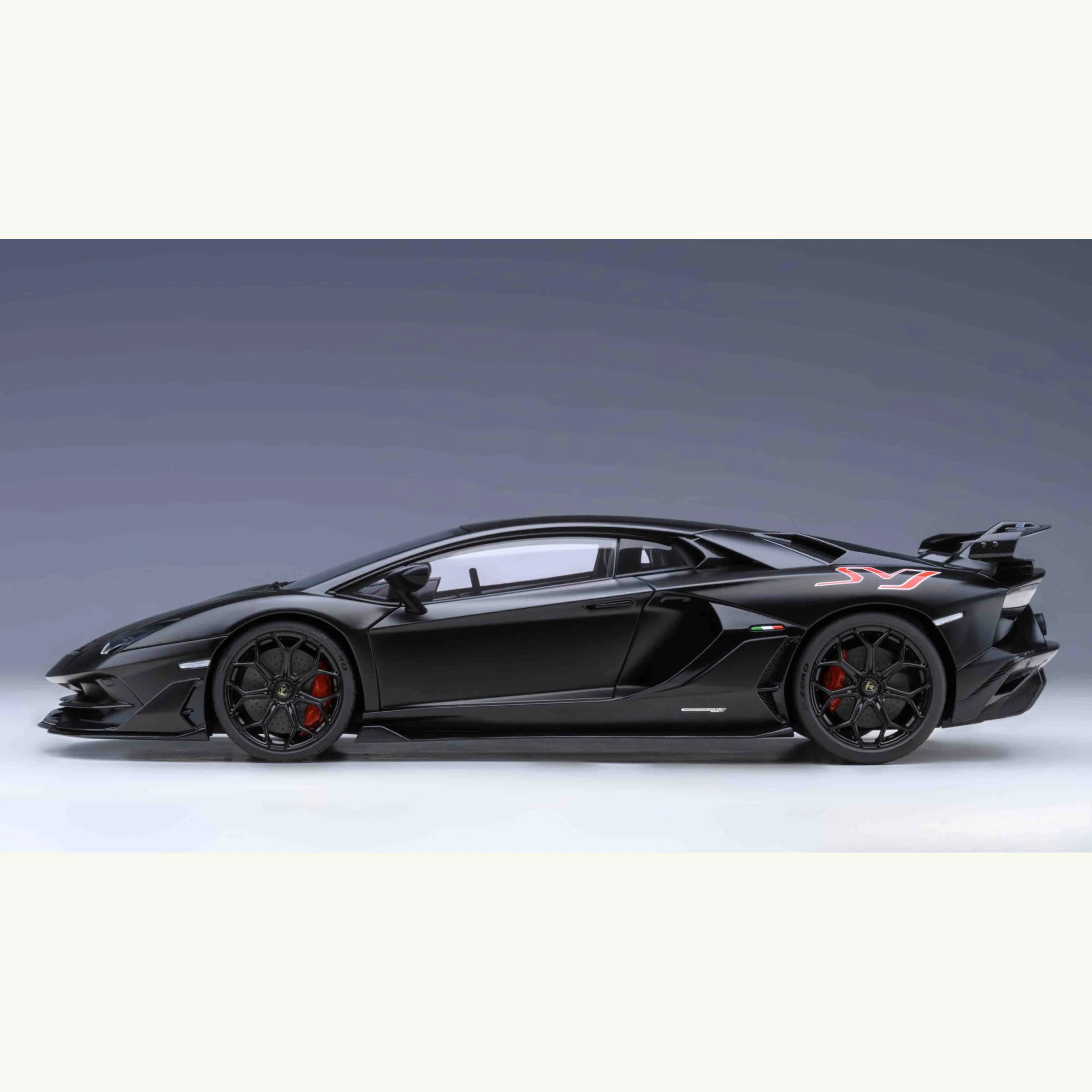 Lamborghini Aventador SVJ 2019 Nero Nemesis / Noir Mat 1/18 - Image 2